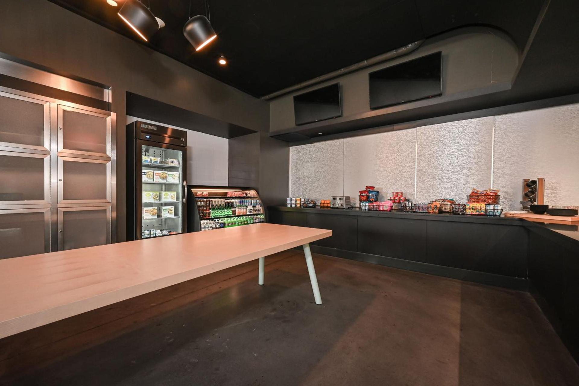 Aloft by Marriott Charlotte City Center photo 25