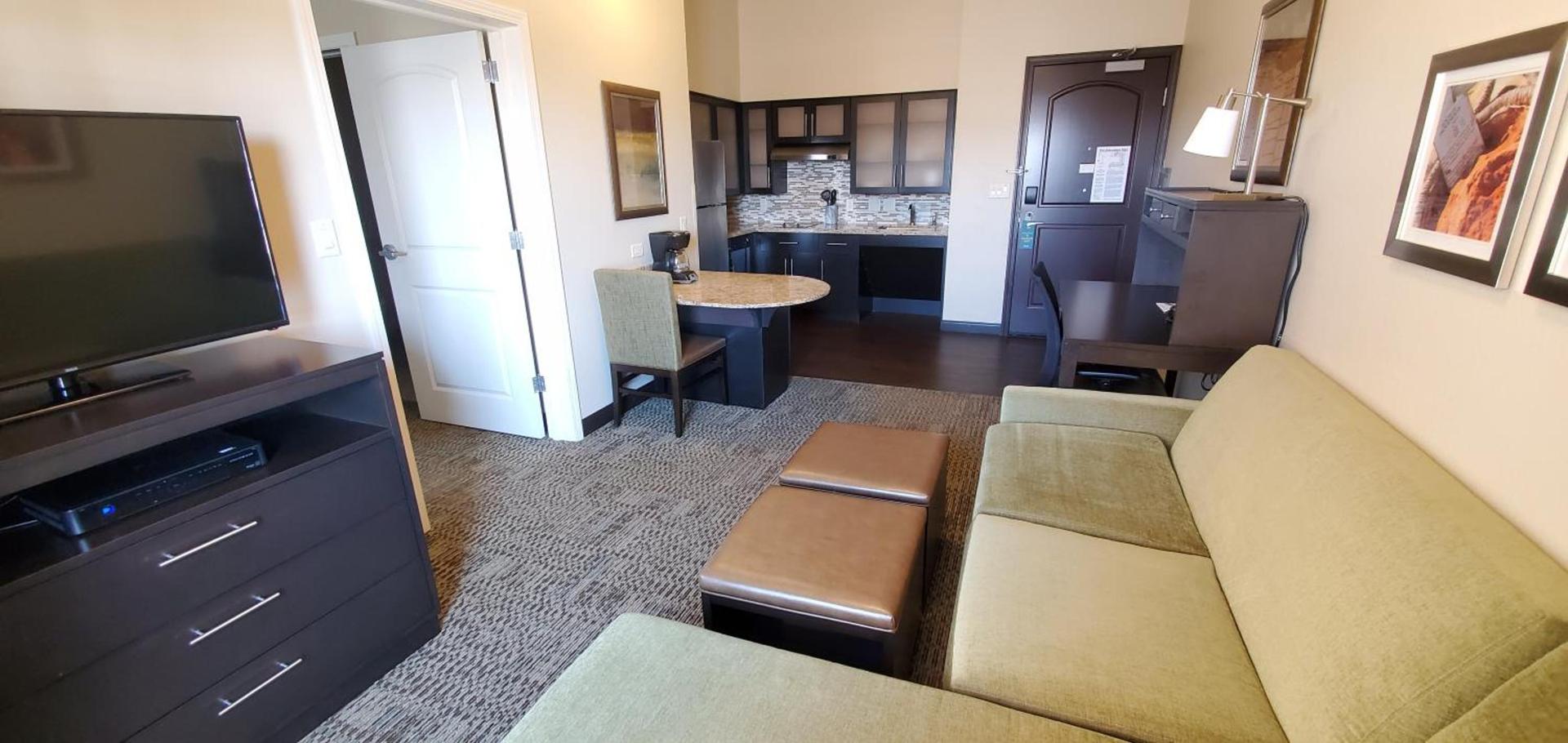 Staybridge Suites Eau Claire - Altoona by IHG photo 45