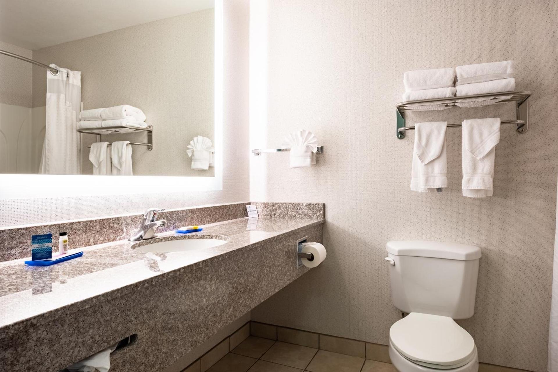 Holiday Inn Express Hotel & Suites Evanston by IHG photo 10