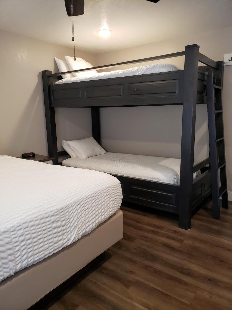 Flaming Gorge Resort photo 20