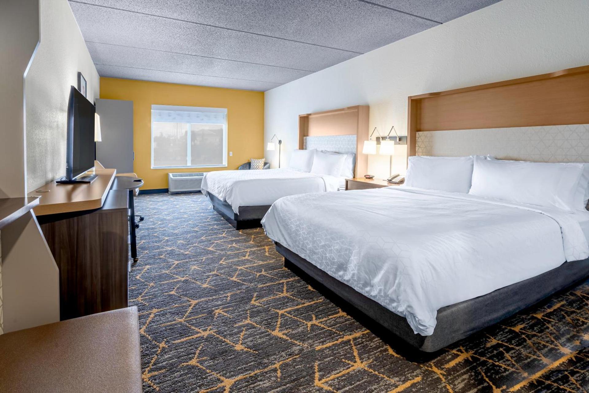 Holiday Inn & Suites Wausau-Rothschild by IHG photo 42
