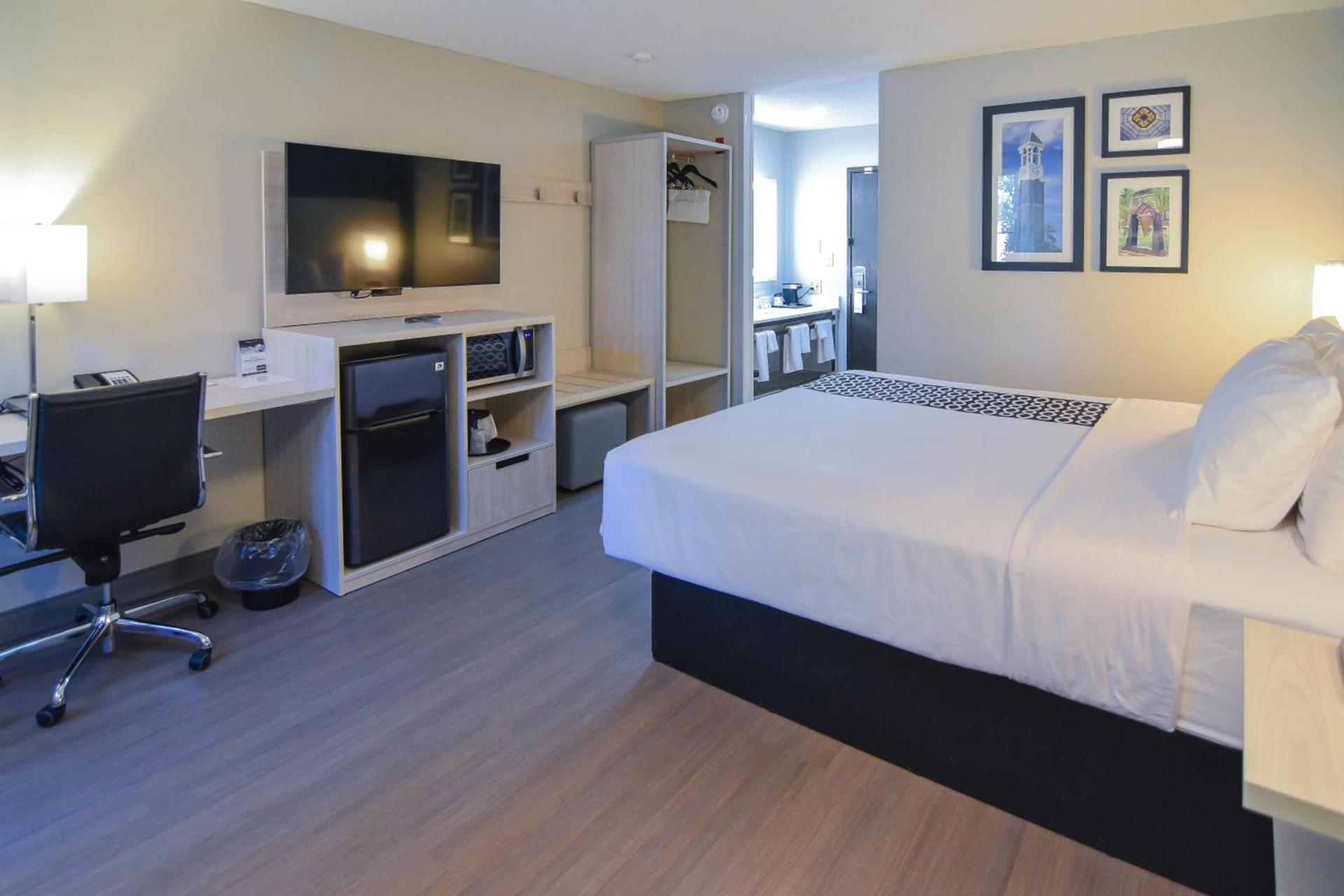 Best Western Plus Lafayette Hotel University Area photo 17