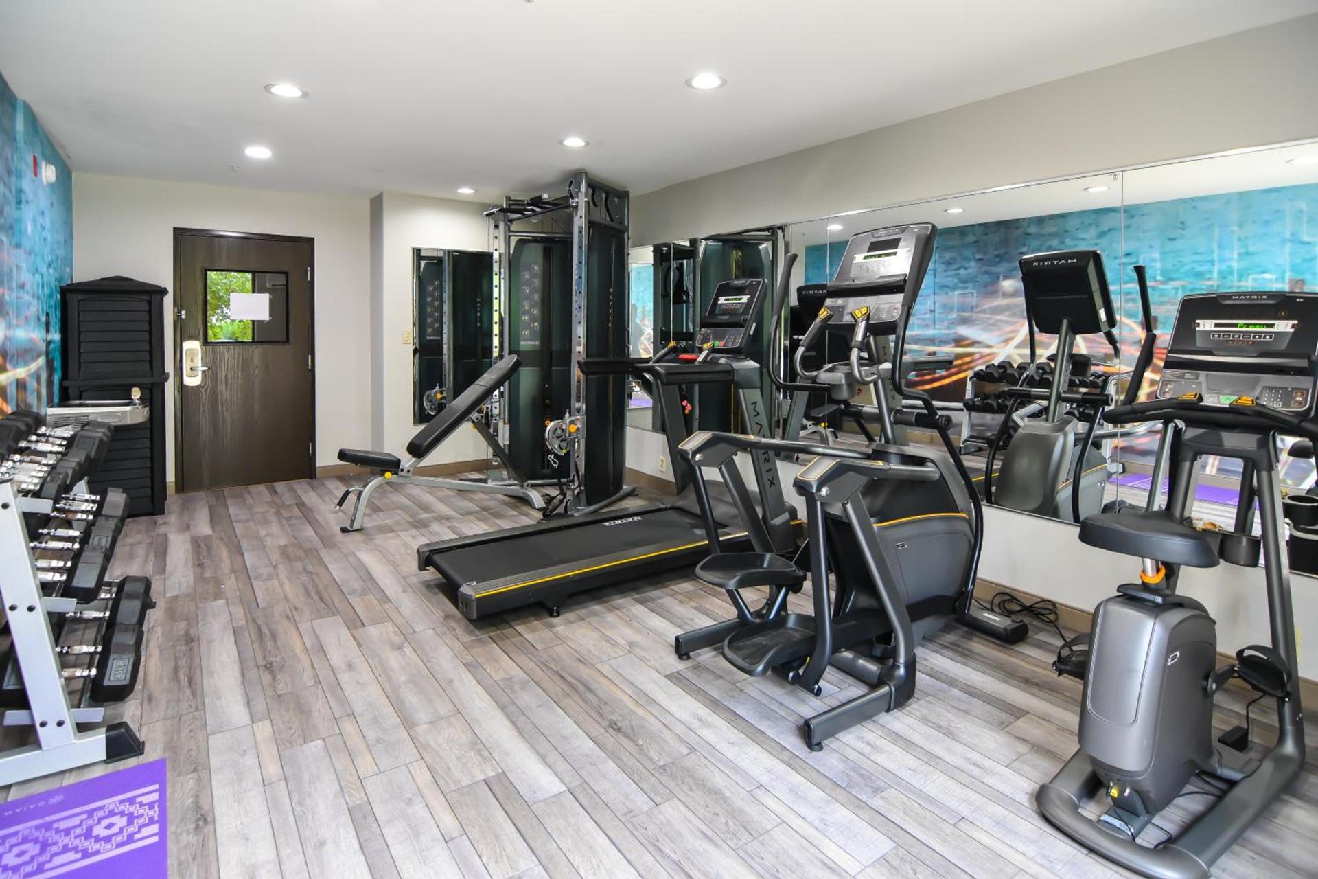 Best Western Plus Lafayette Hotel University Area photo 10