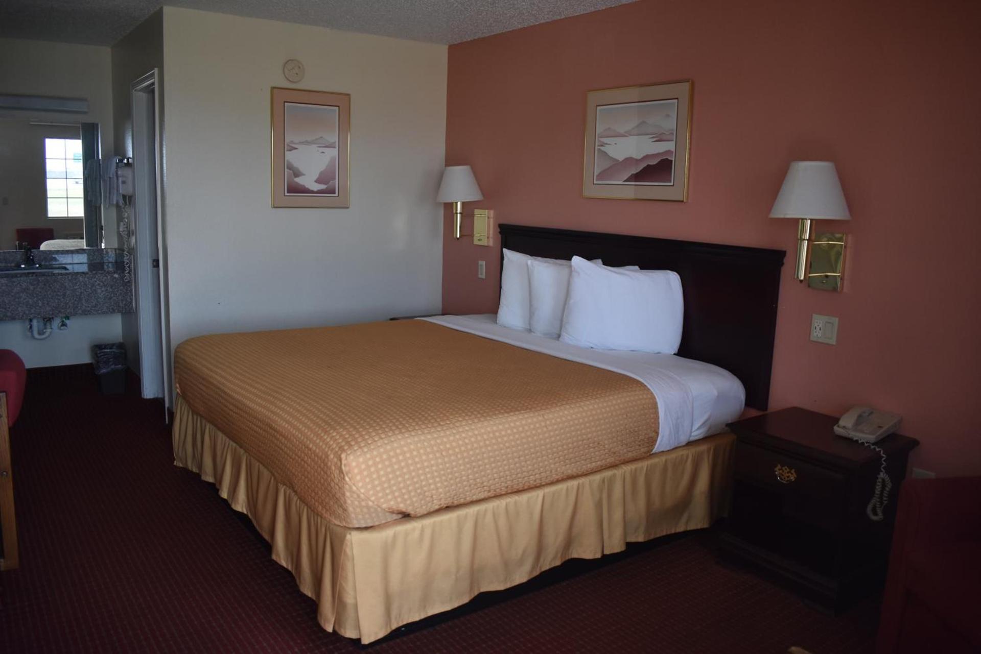 Royal Inn photo 11