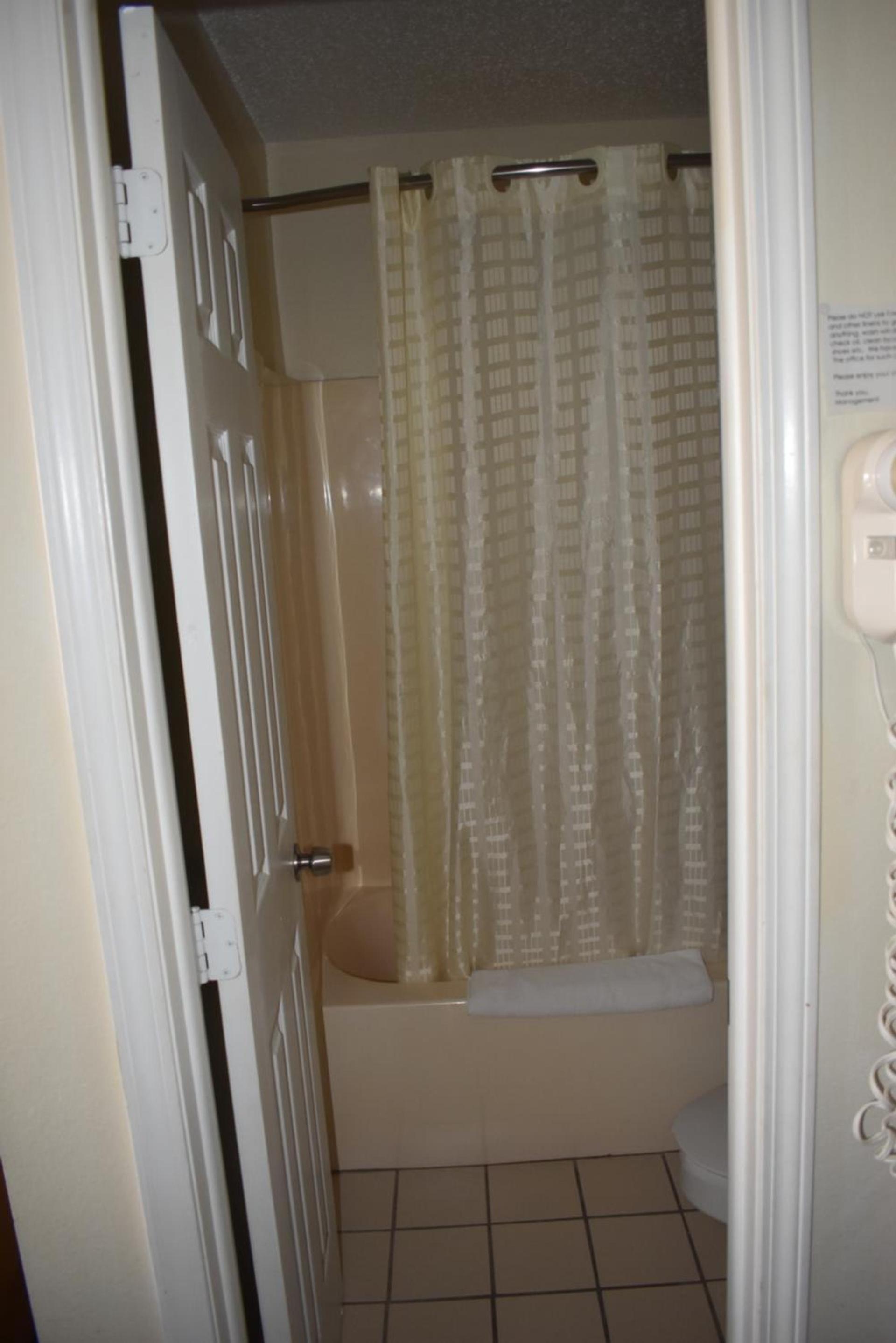 Royal Inn photo 15
