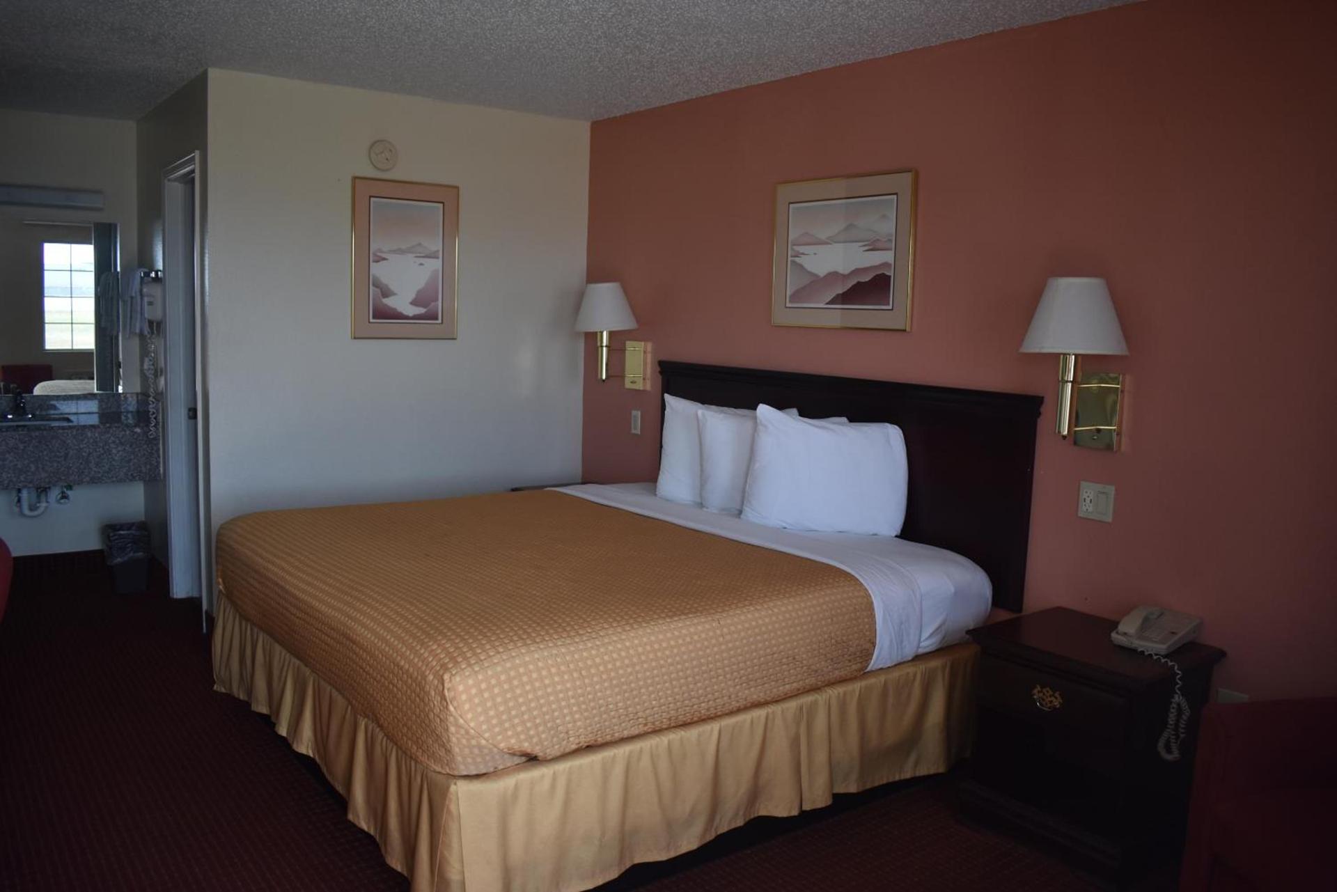 Royal Inn photo 9