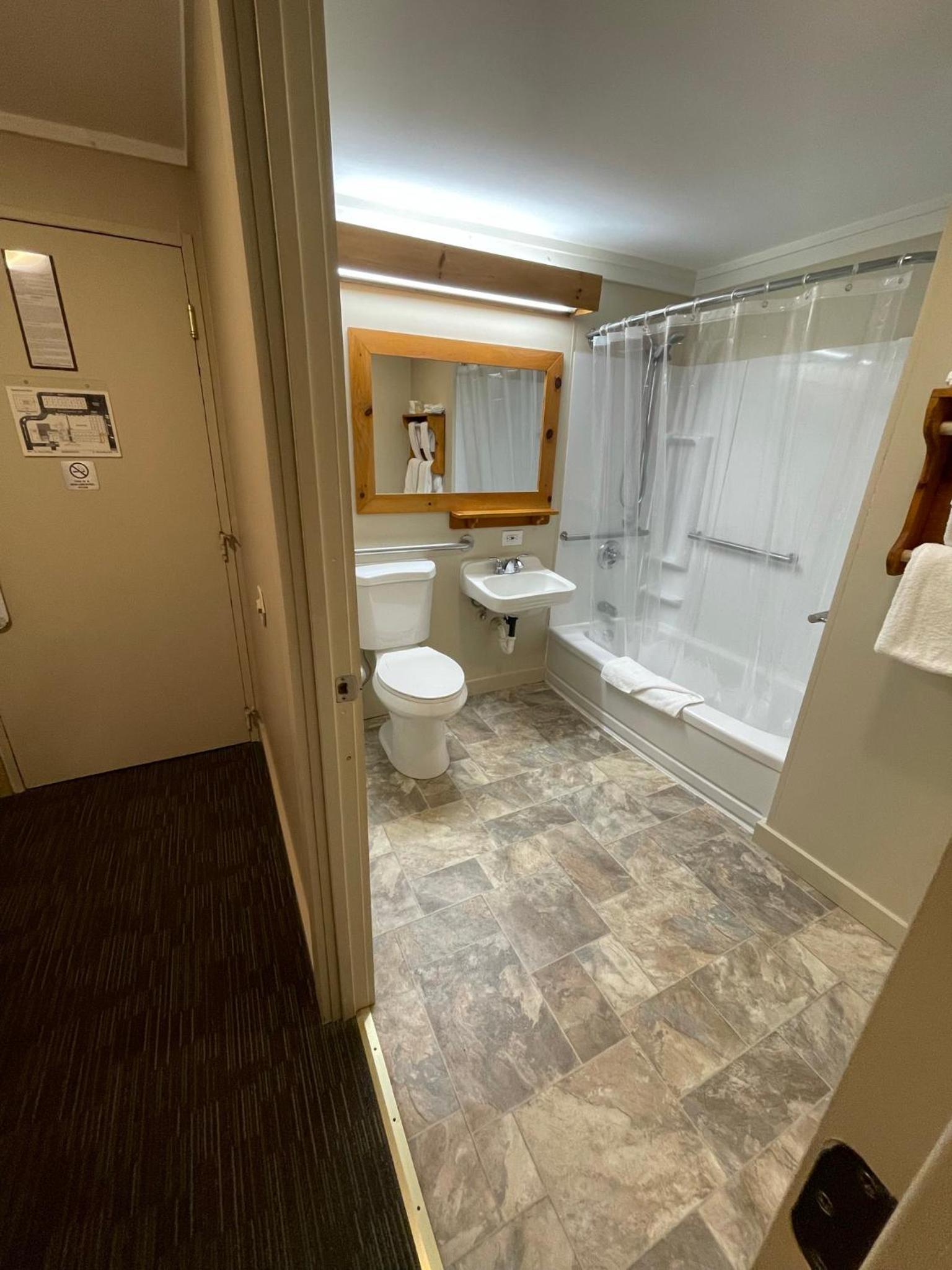 Northern Lights Lodge photo 3