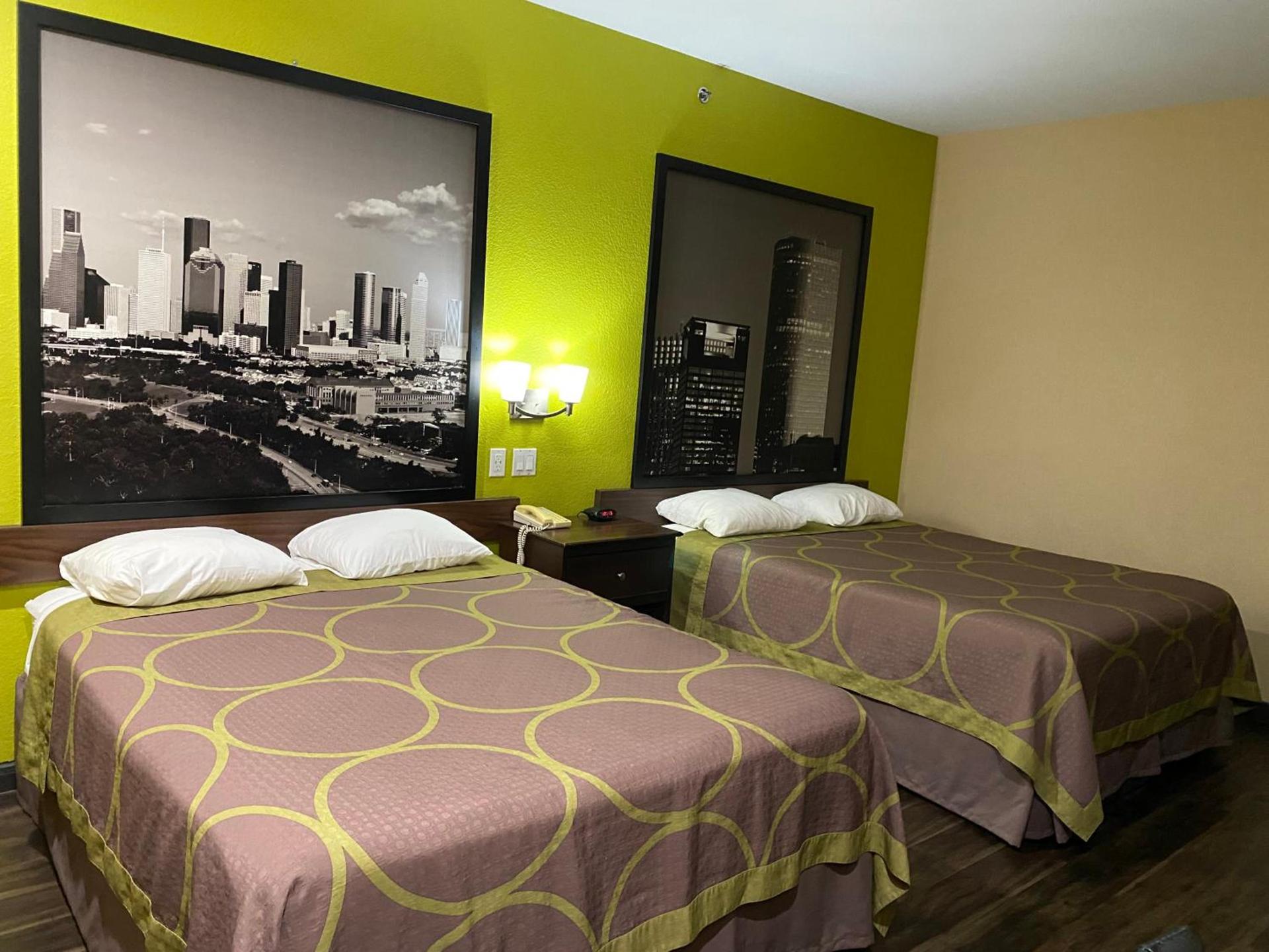 Red Lion Inn & Suites IAH Airport East photo 54