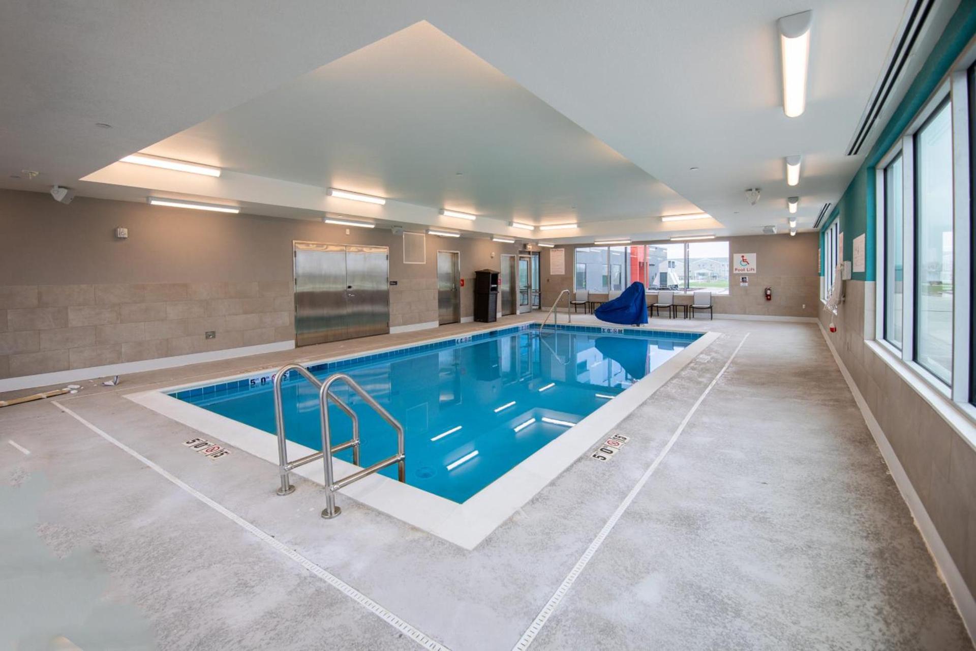 Avid Hotel Cedar Rapids South - Arpt Area by IHG photo 4