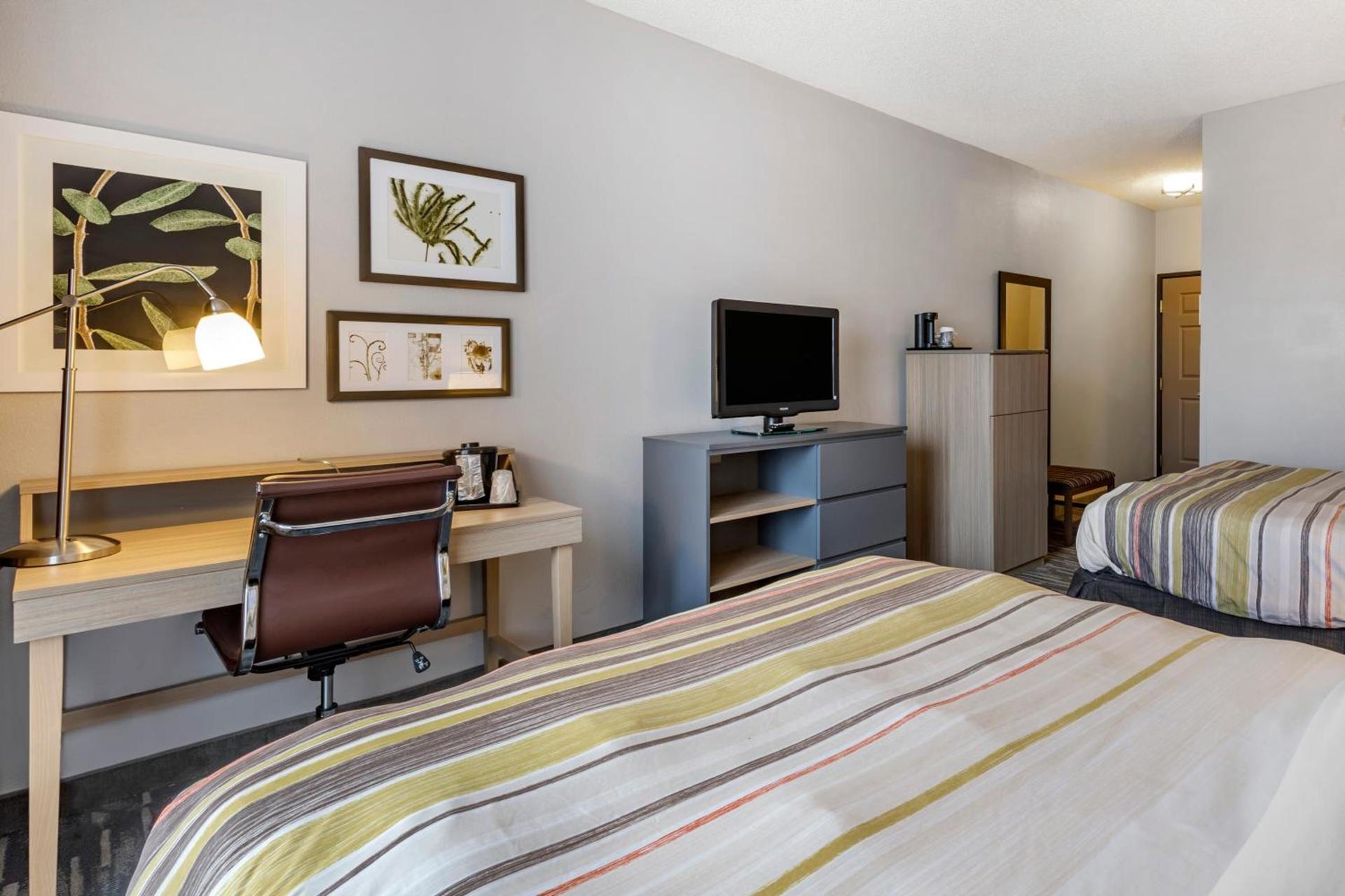 Country Inn & Suites by Radisson, Aiken South photo 14