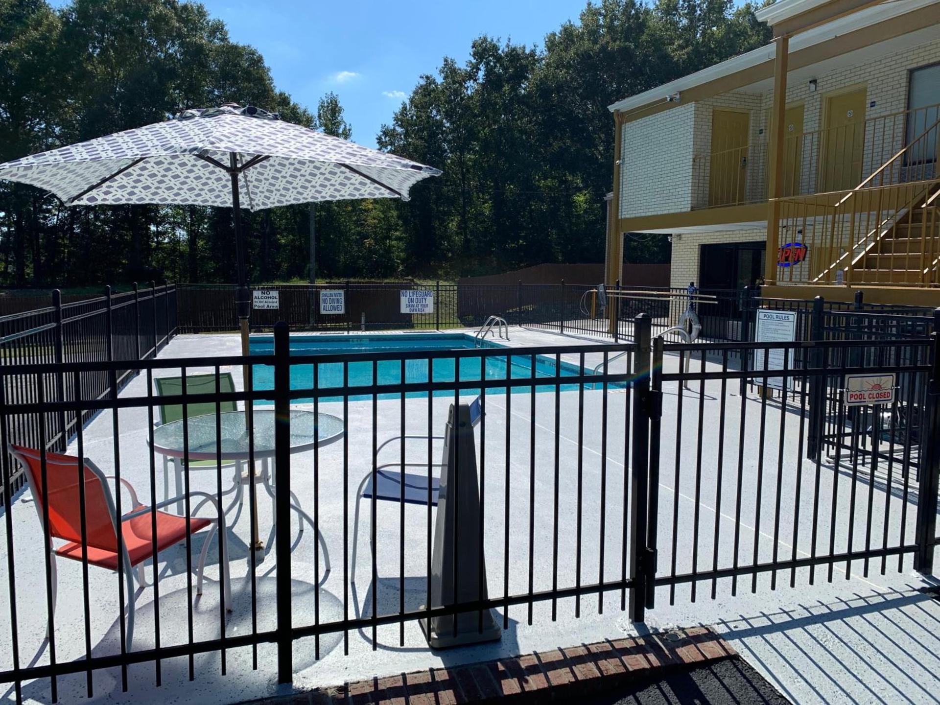 Magnolia Inn Laurens photo 2
