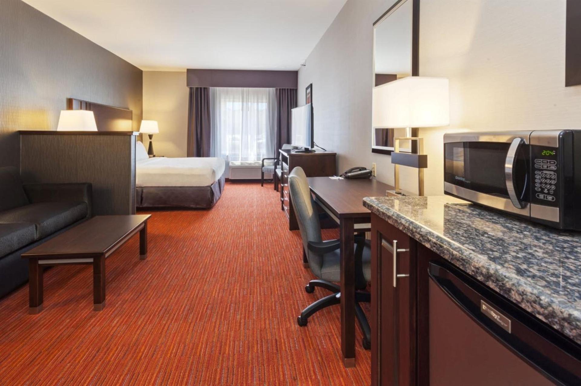 Holiday Inn Express & Suites Rapid City by IHG photo 31