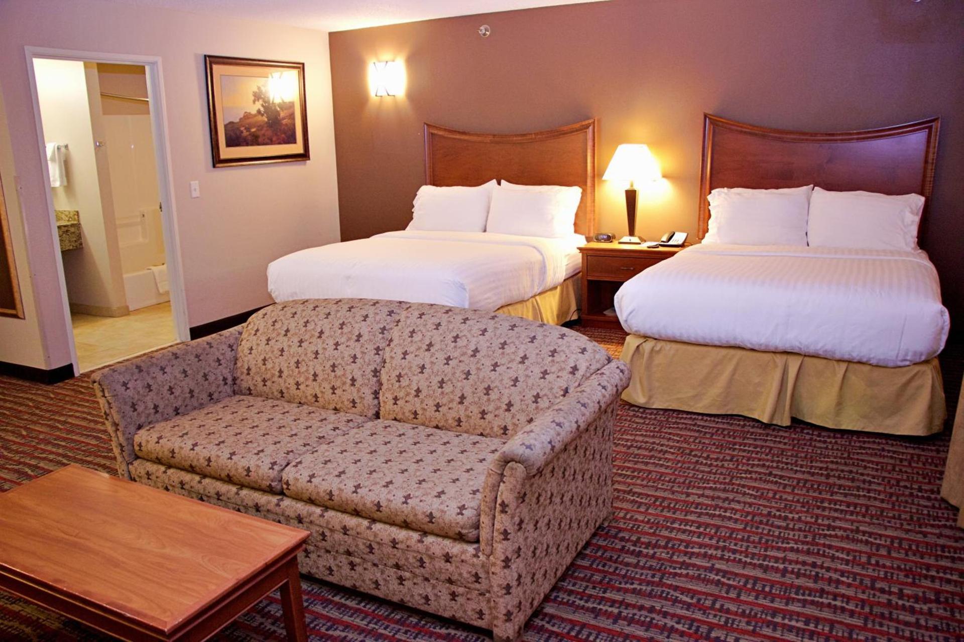 Holiday Inn Express Hotel & Suites Pierre-Fort Pierre by IHG photo 32