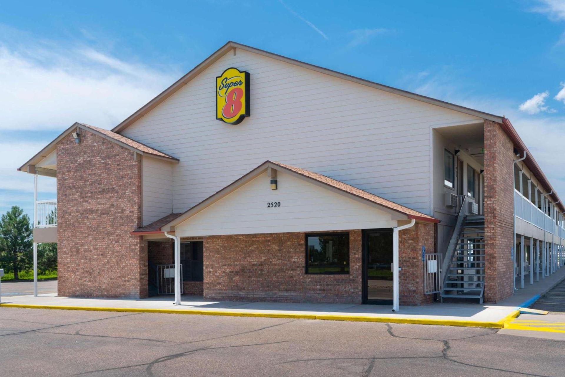 Super 8 by Wyndham Goodland photo 2