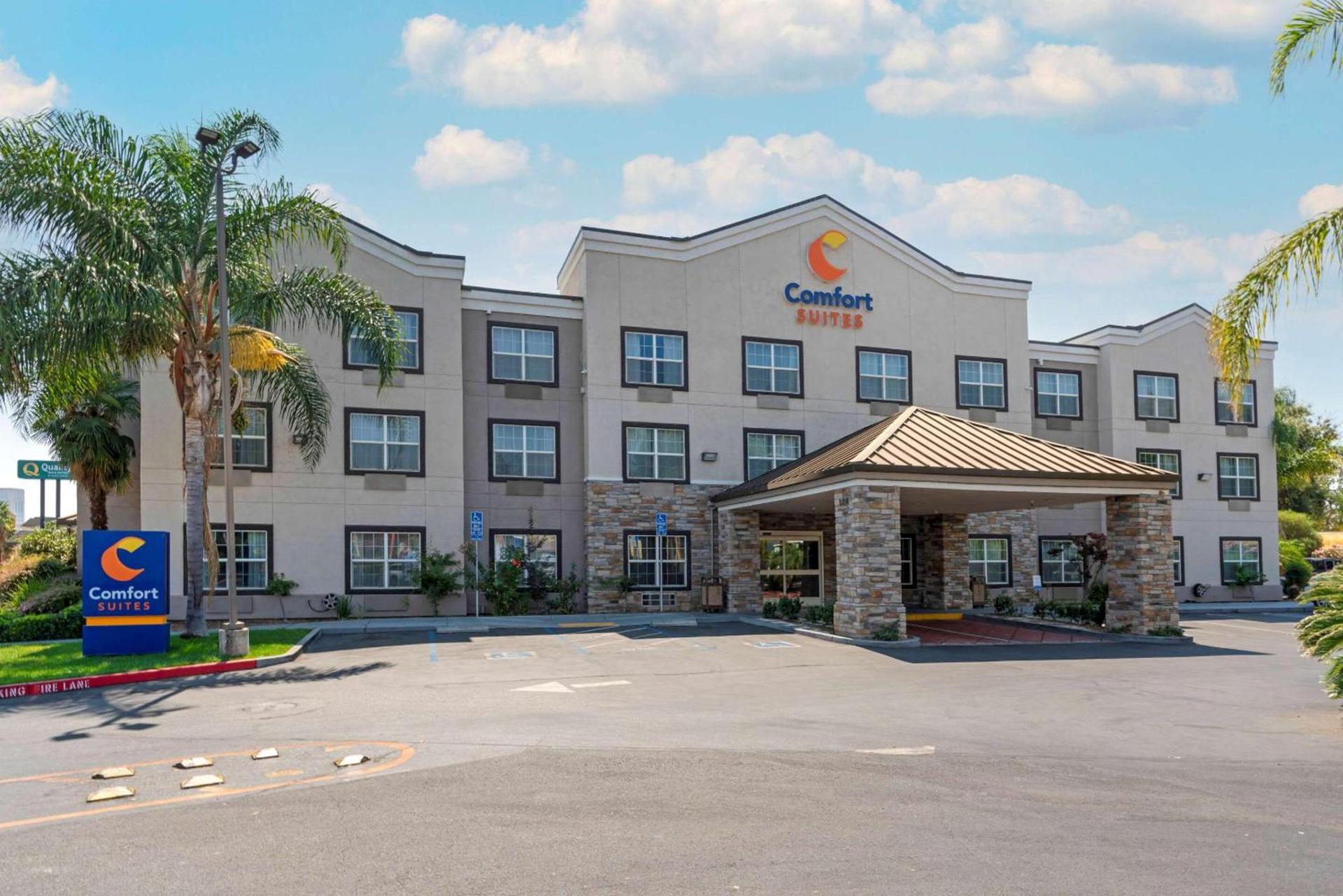 Comfort Suites Downtown Sacramento photo 2