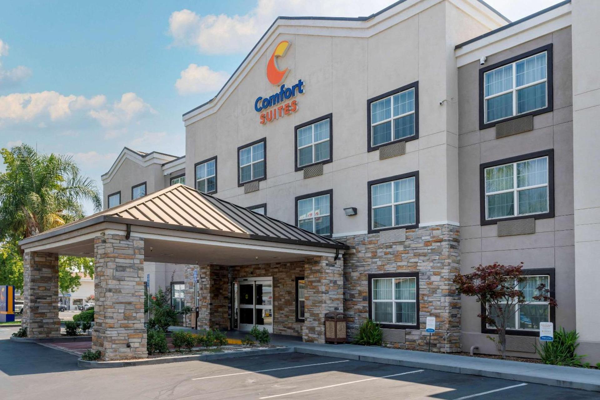 Comfort Suites Downtown Sacramento photo 1