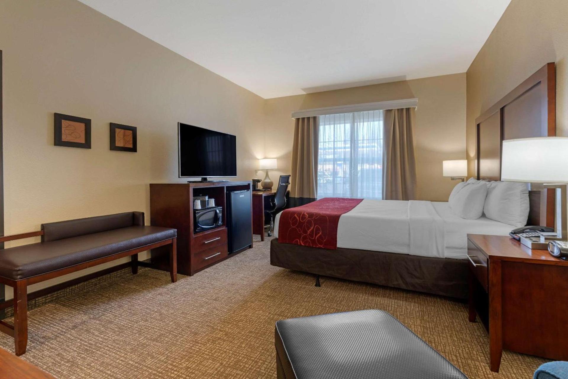 Comfort Suites Downtown Sacramento photo 6
