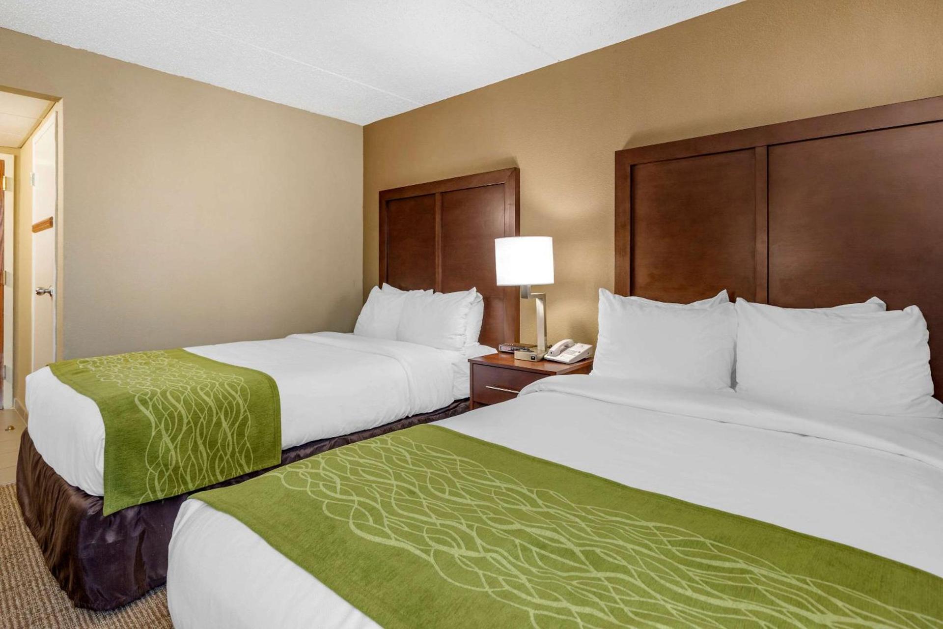 Comfort Inn Edison - New Brunswick photo 10