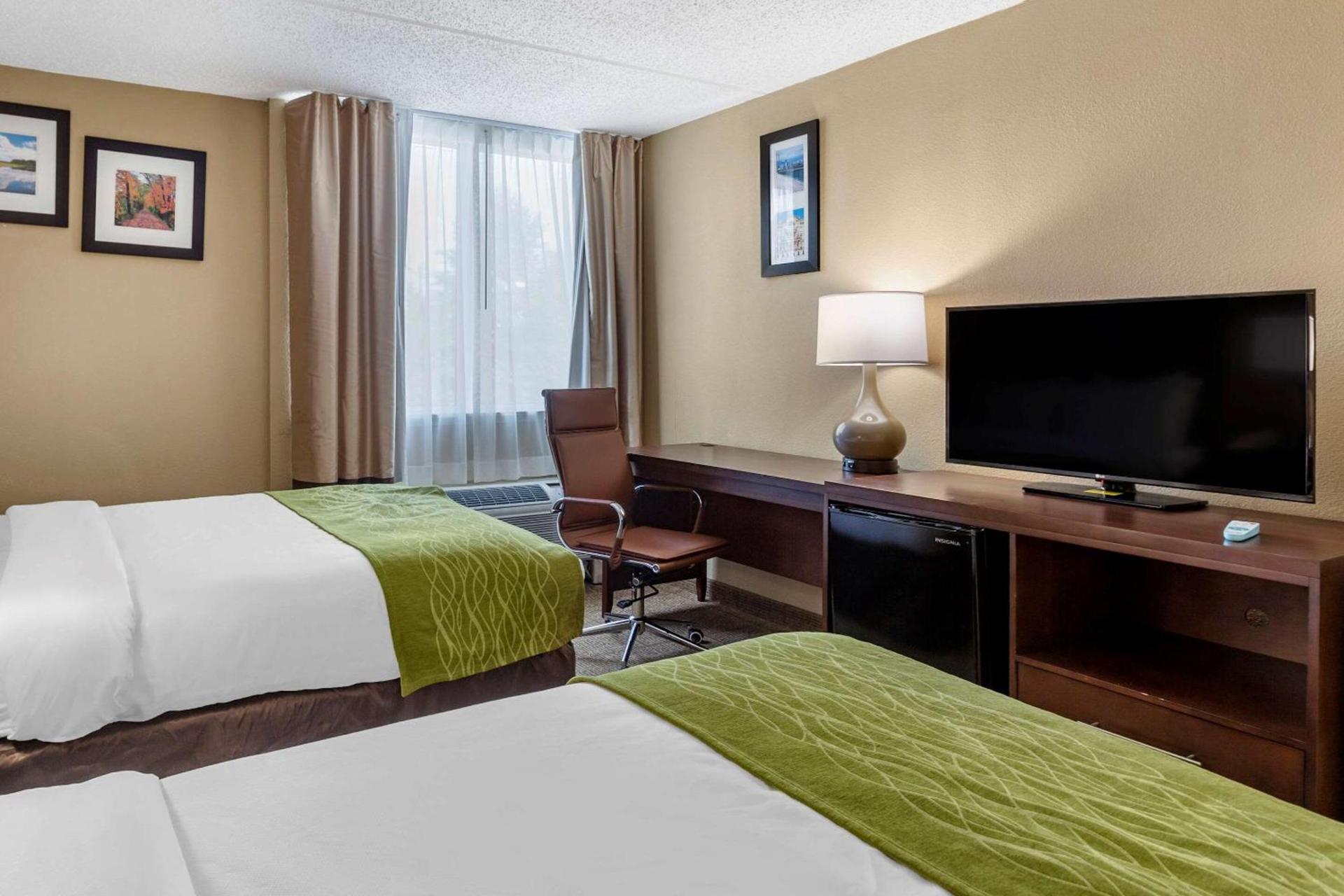 Comfort Inn Edison - New Brunswick photo 9