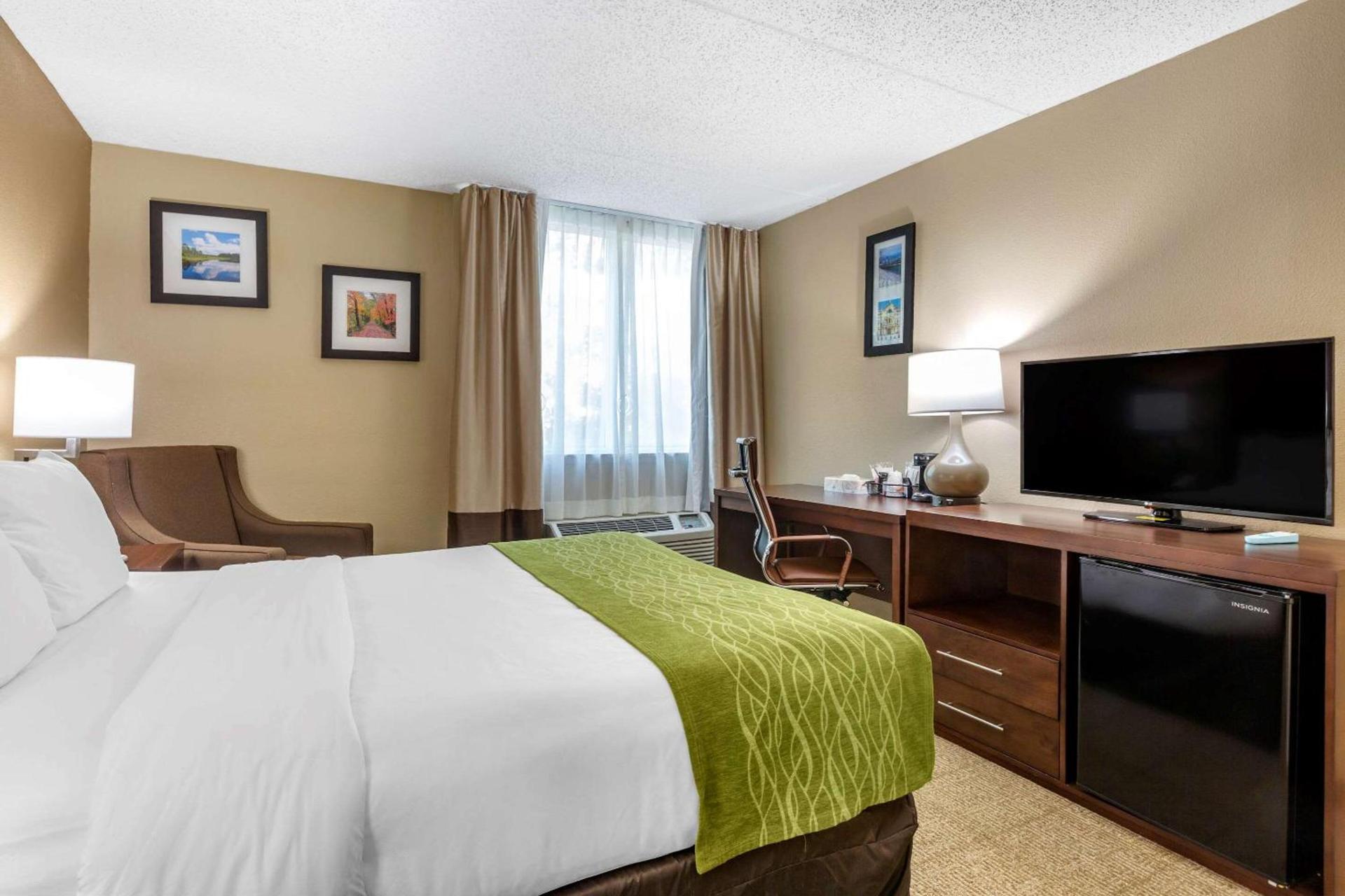 Comfort Inn Edison - New Brunswick photo 12