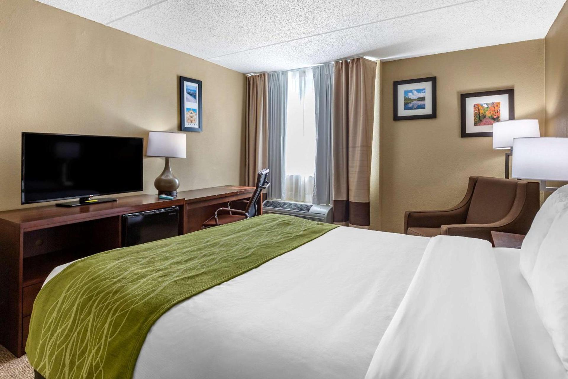 Comfort Inn Edison - New Brunswick photo 20