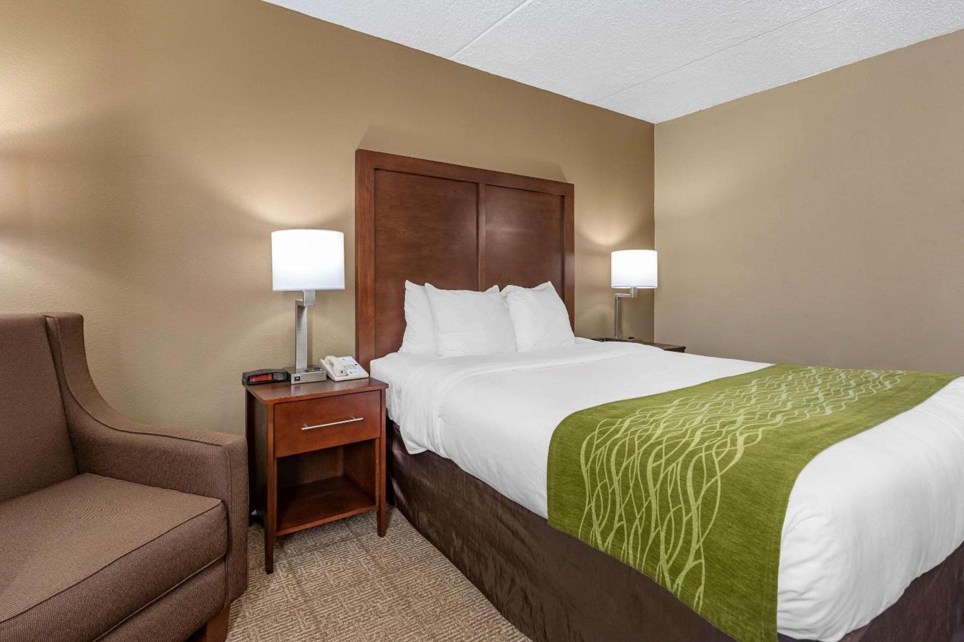 Comfort Inn Edison - New Brunswick photo 21