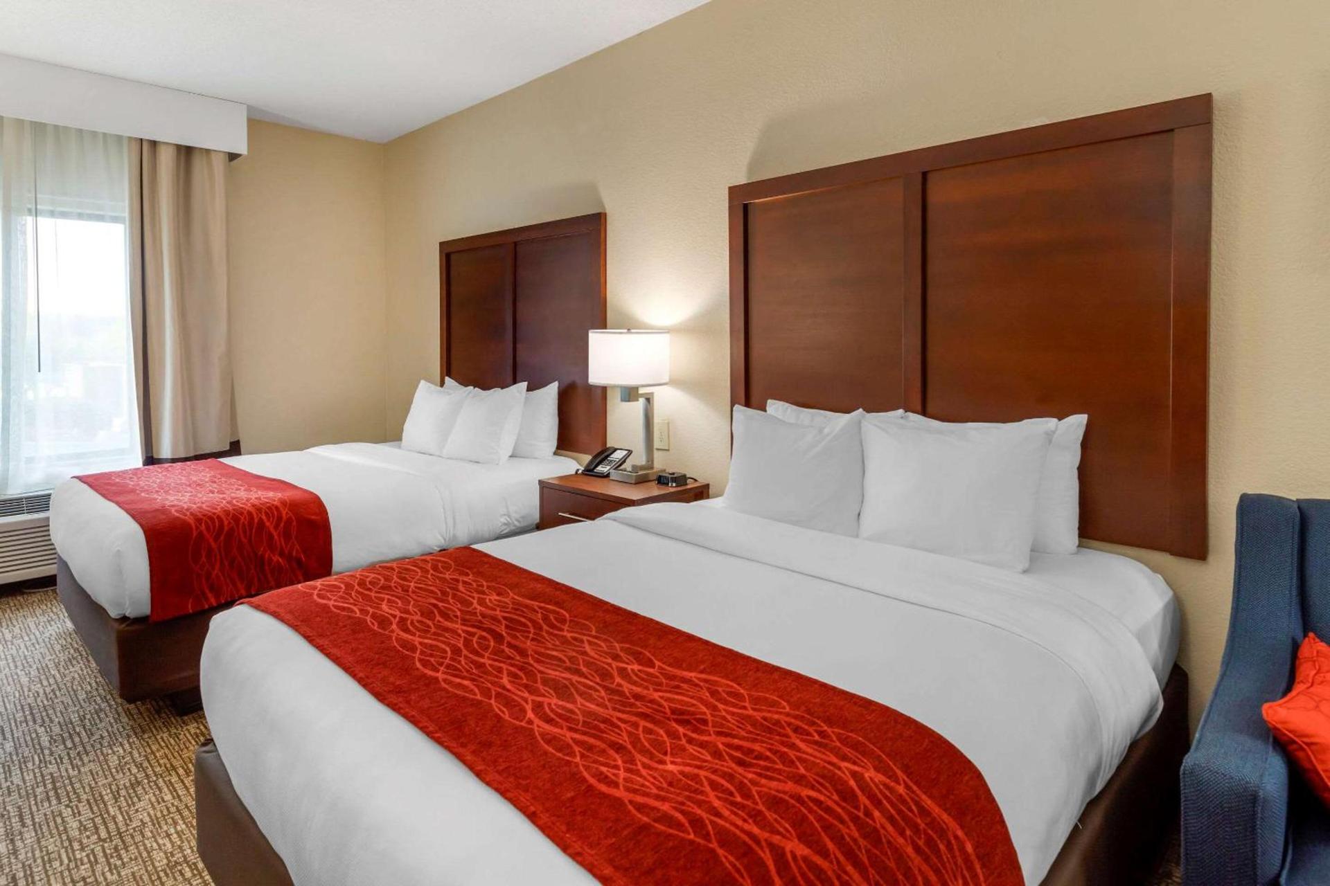 Comfort Inn & Suites Canton Riverstone Area photo 36