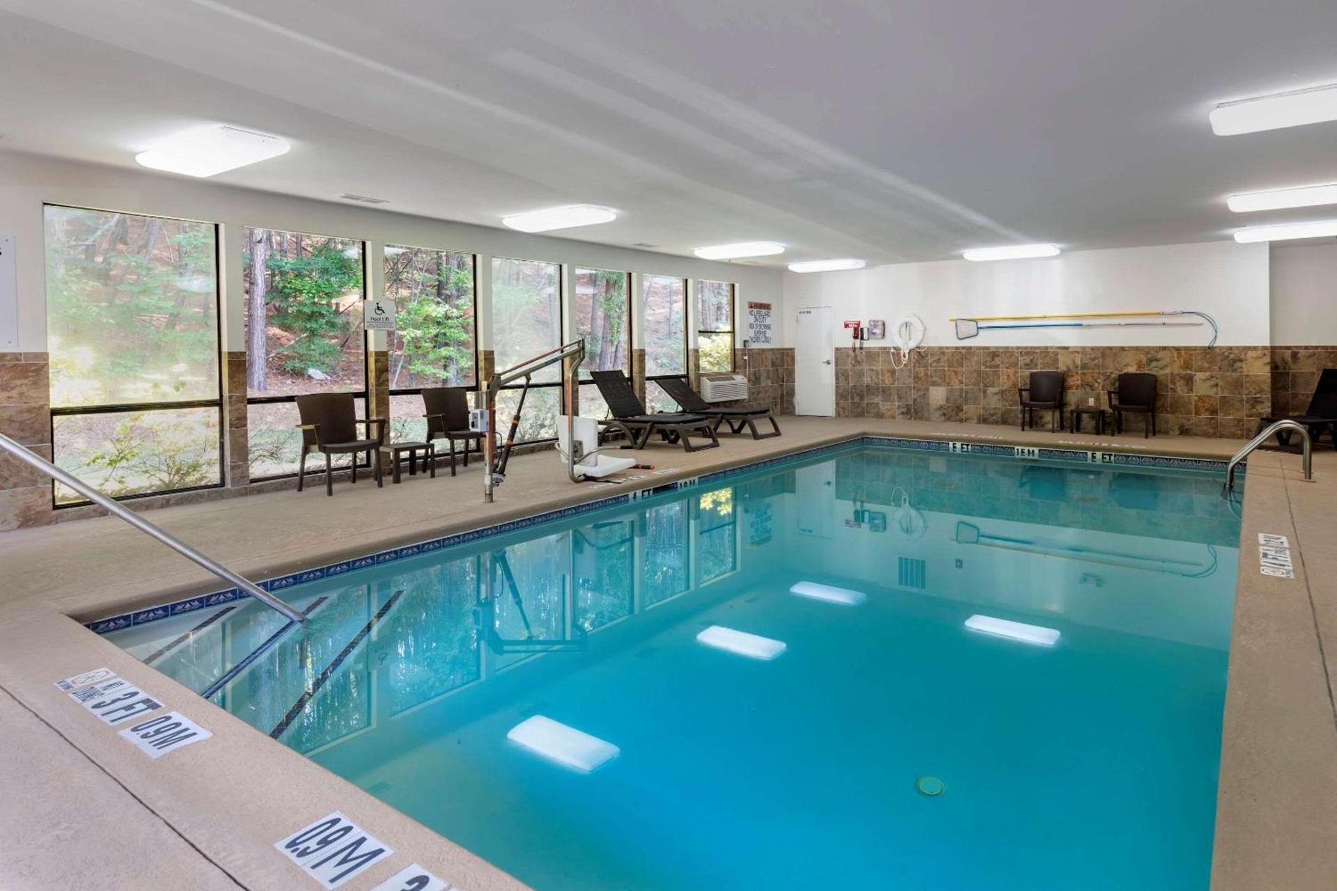 Comfort Inn & Suites Canton Riverstone Area photo 40