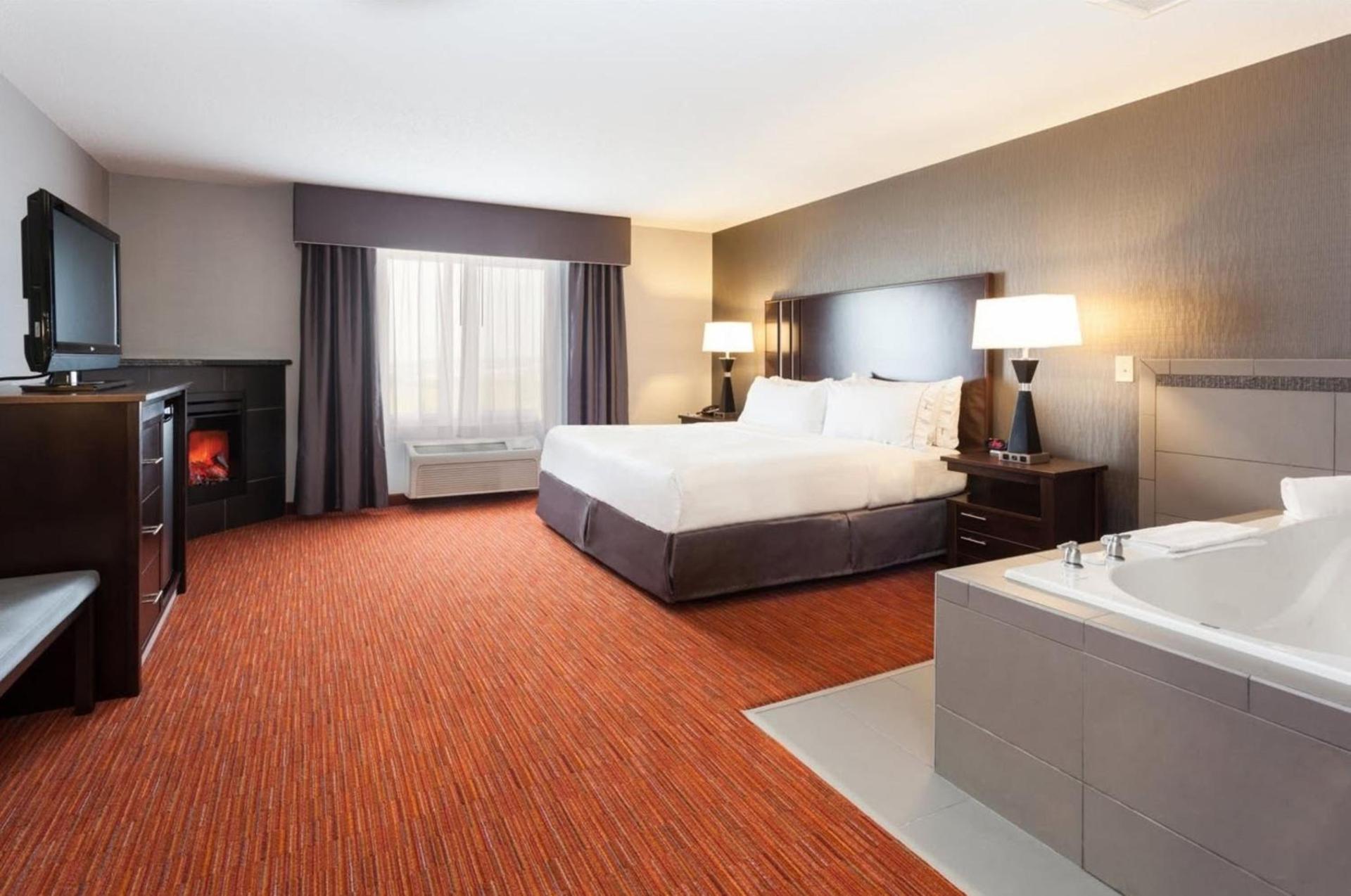 Holiday Inn Express & Suites Rapid City by IHG photo 26