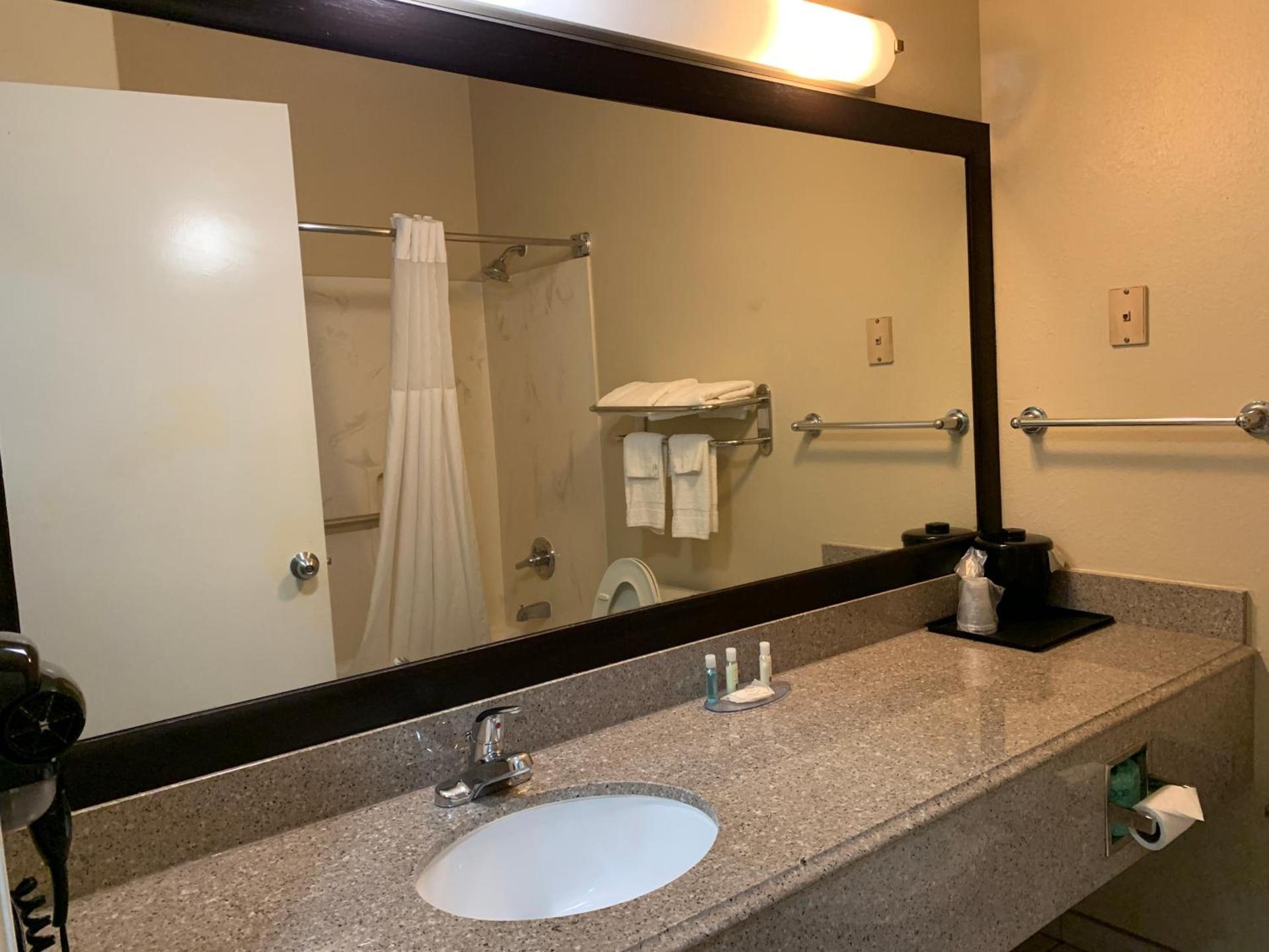Quality Suites Houston NW Cy-Fair photo 45