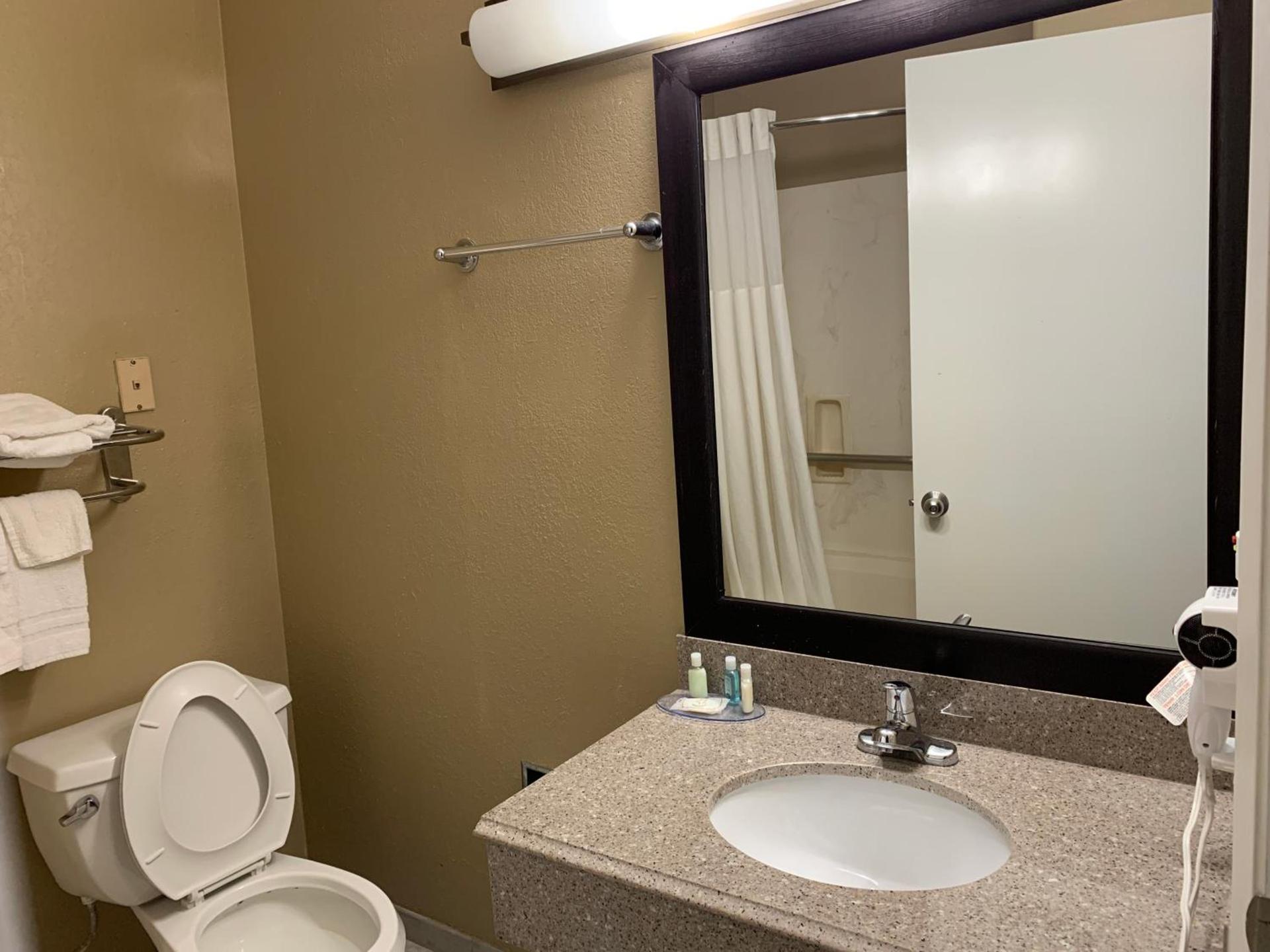 Quality Suites Houston NW Cy-Fair photo 49