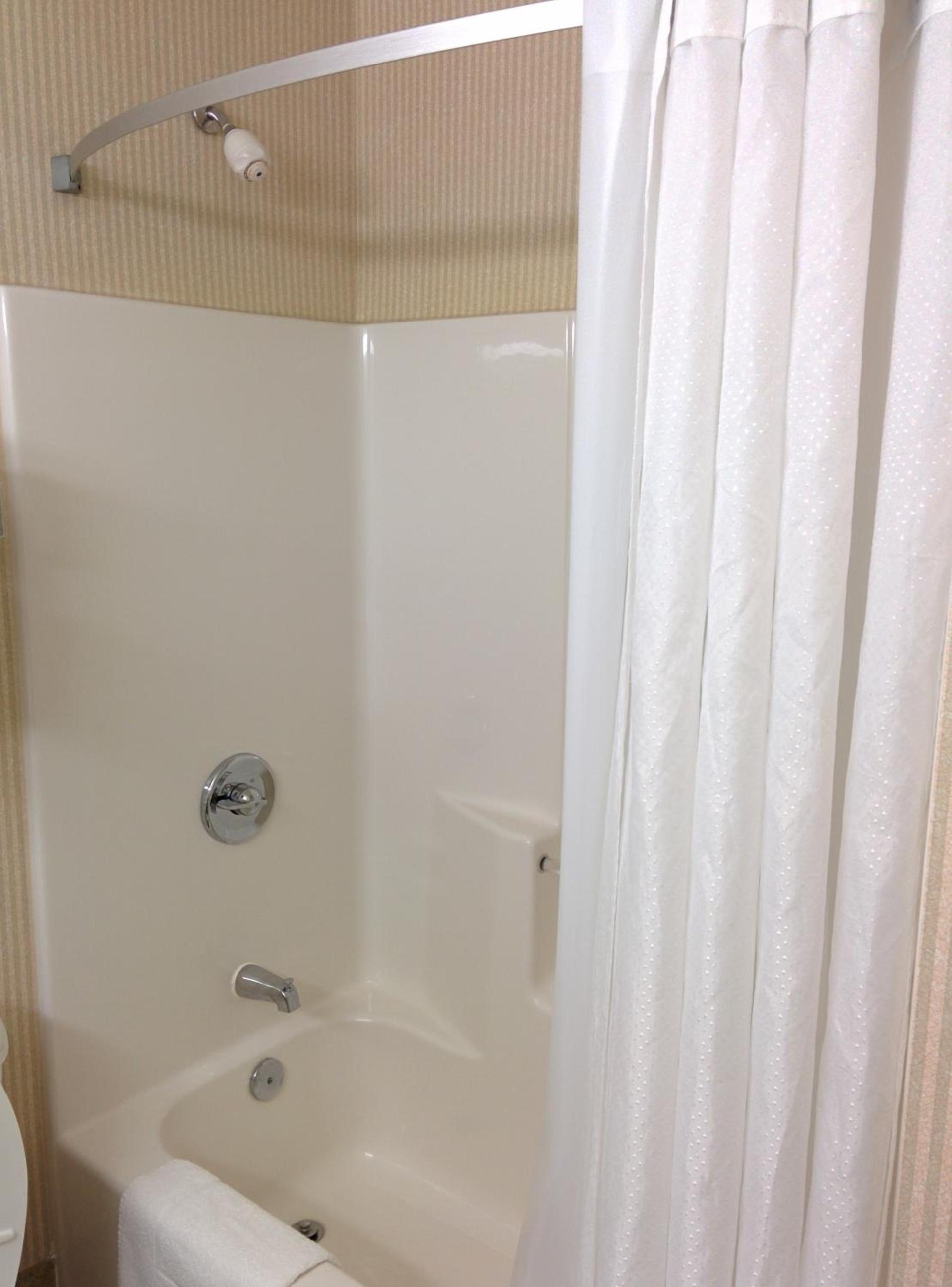 Country Inn & Suites by Radisson, Cincinnati Airport, KY photo 45