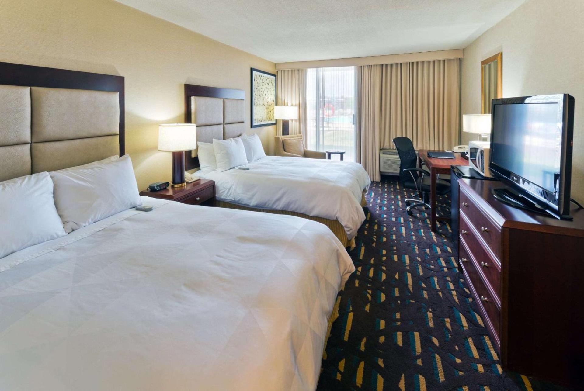 Wyndham Chicago O'Hare photo 12