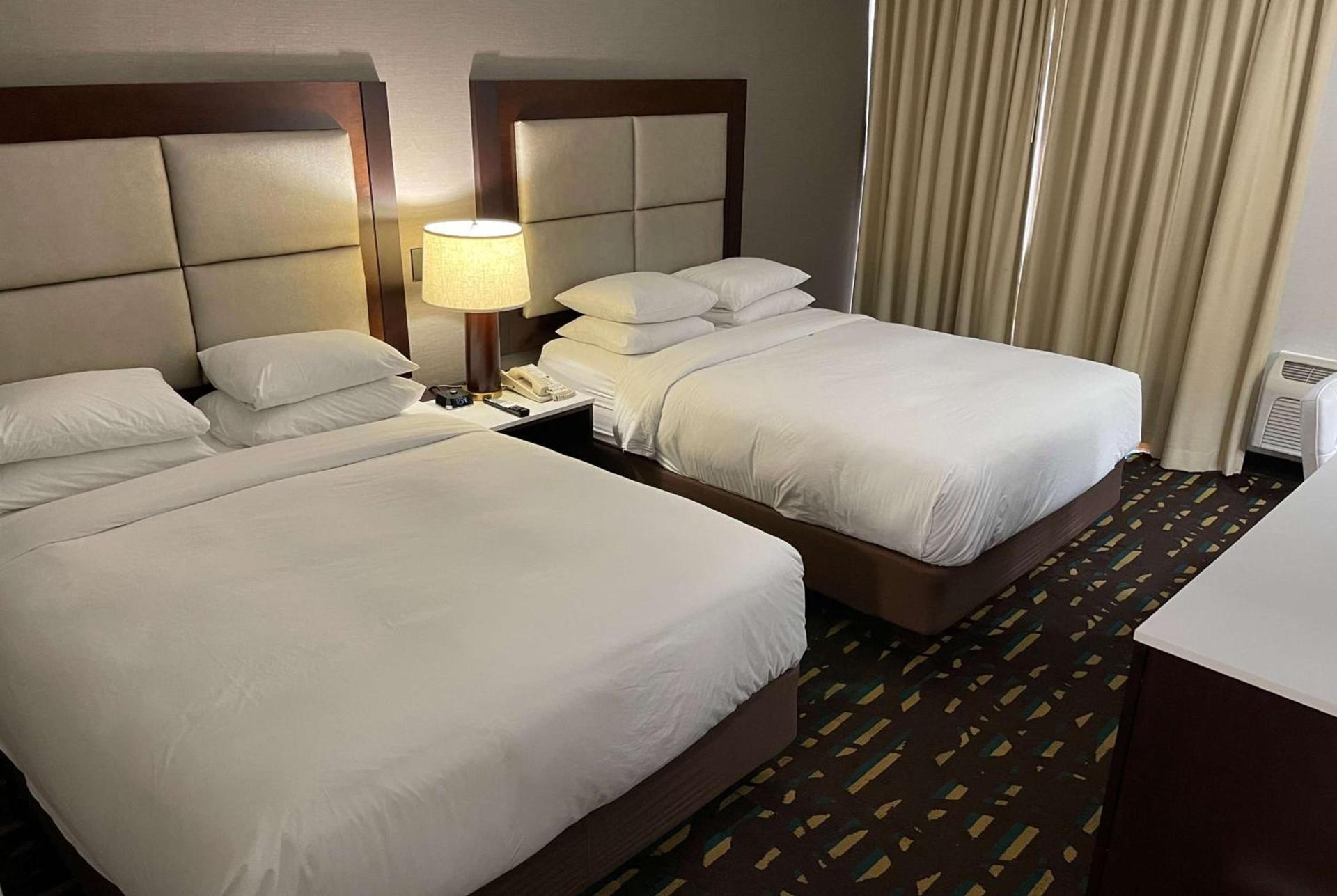 Wyndham Chicago O'Hare photo 13