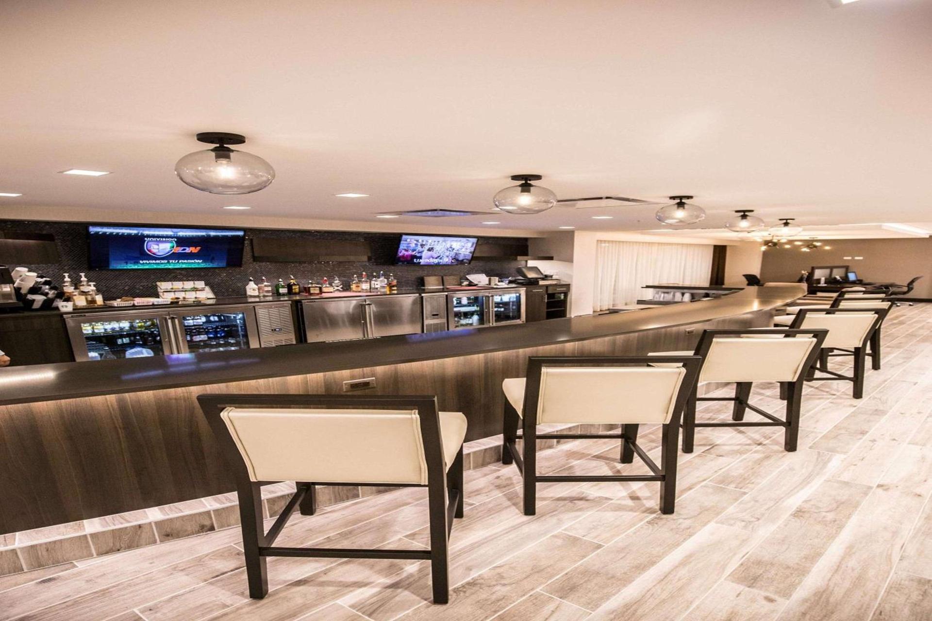 Wyndham Chicago O'Hare photo 20