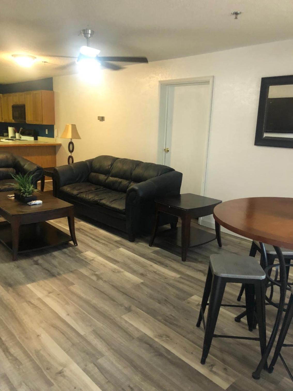 THE BRANSINN Entertainment District photo 26