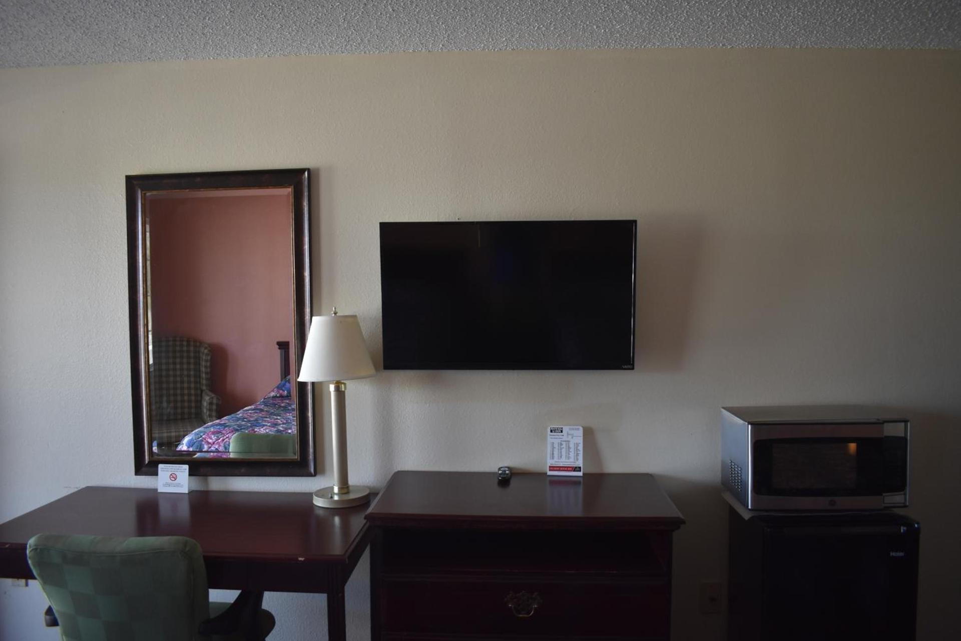 Royal Inn photo 24
