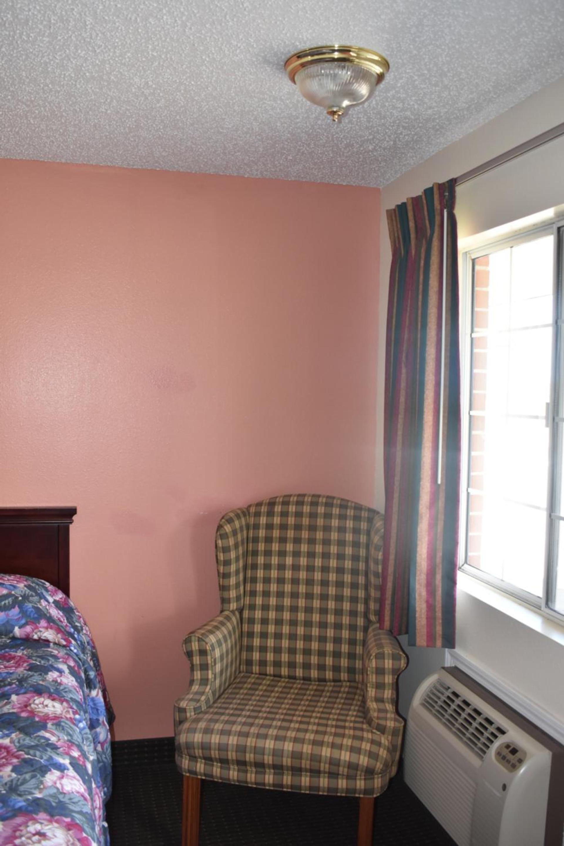 Royal Inn photo 36