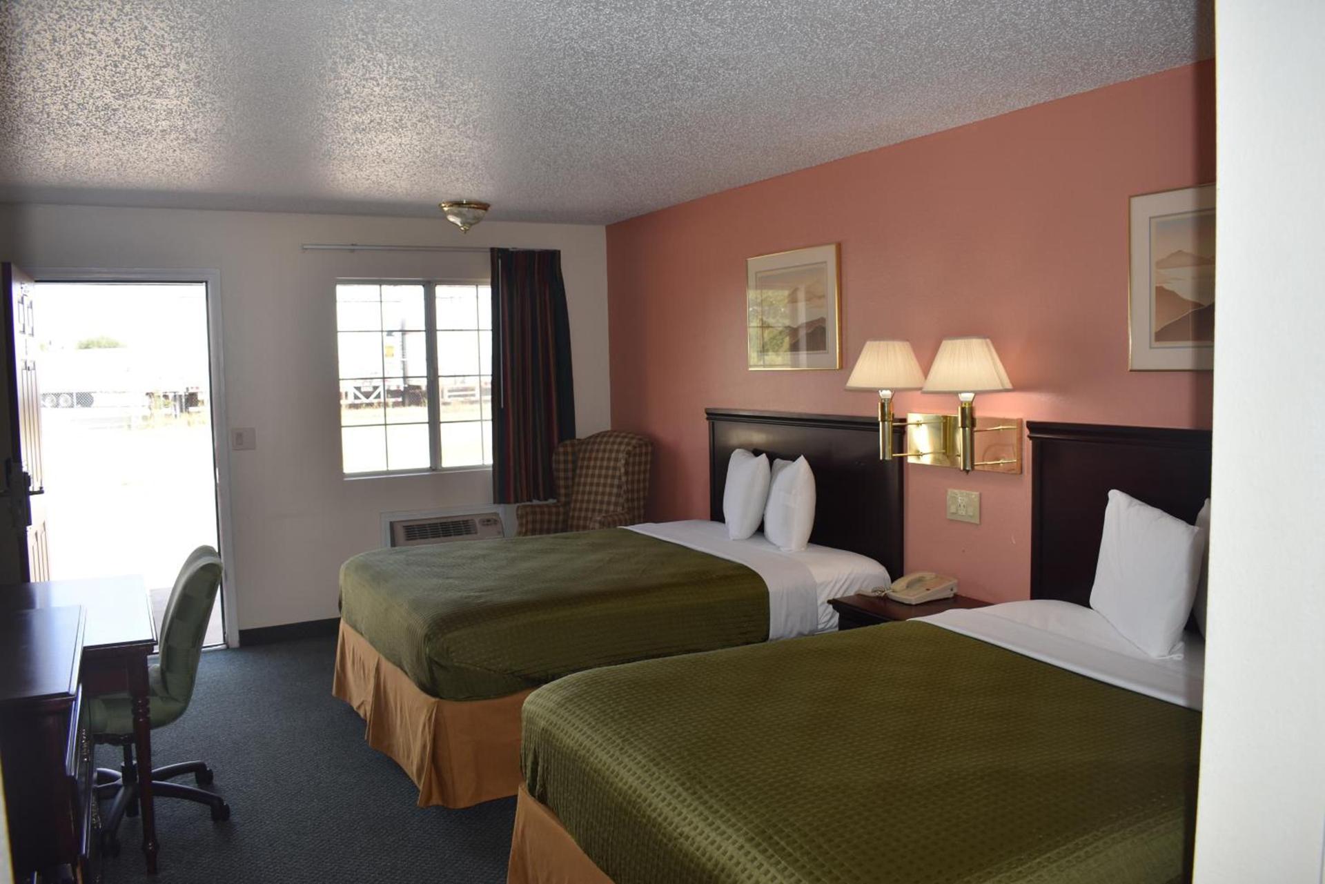 Royal Inn photo 25