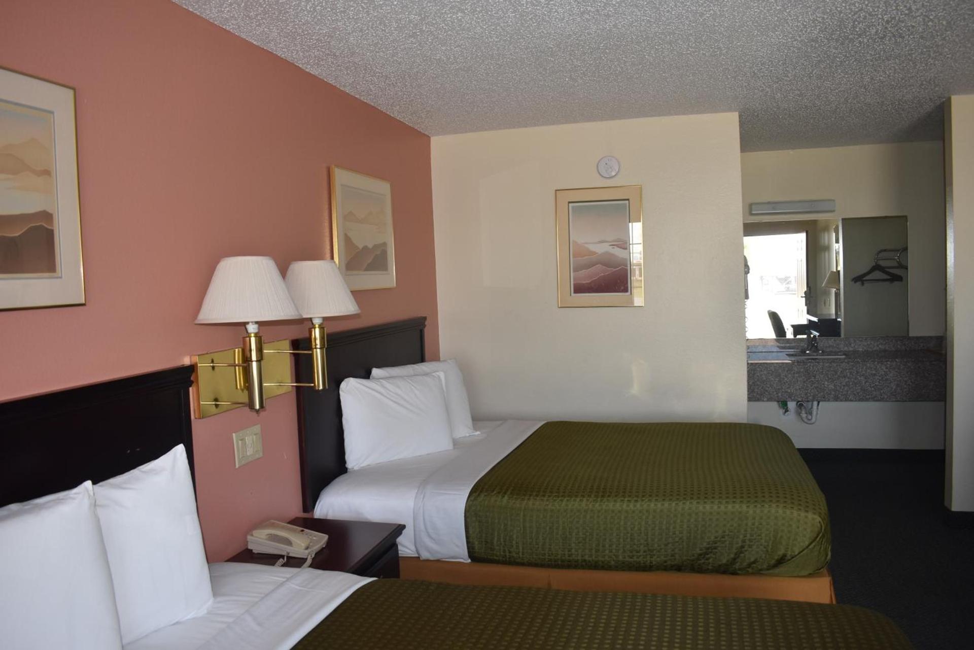 Royal Inn photo 44
