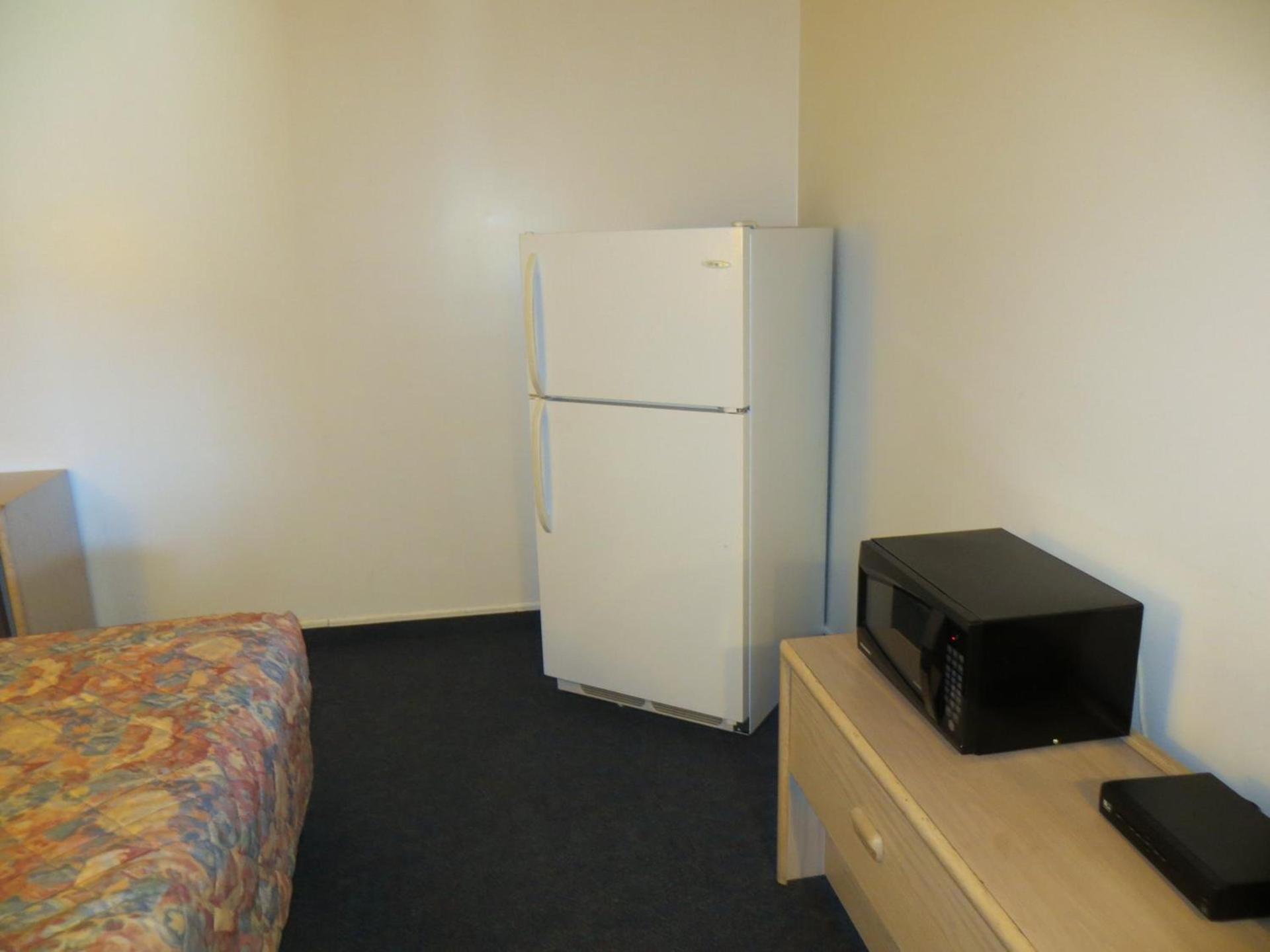 Four Corners Inn photo 13