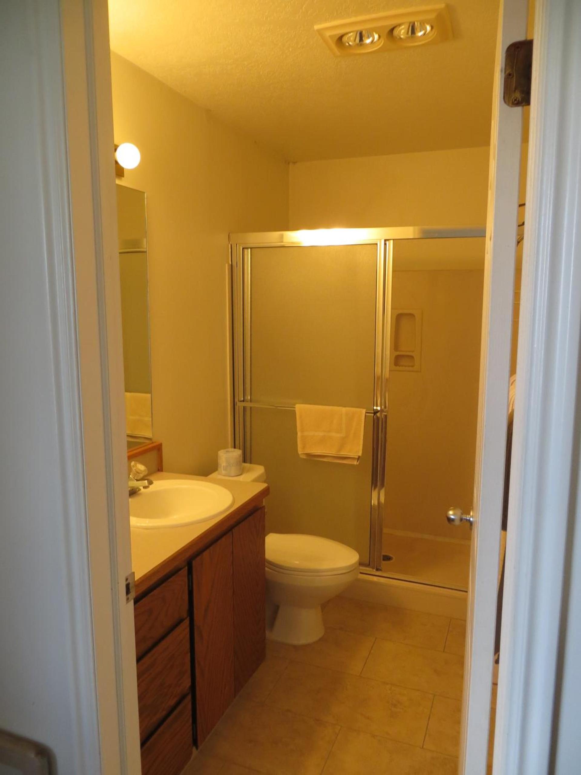 Four Corners Inn photo 9