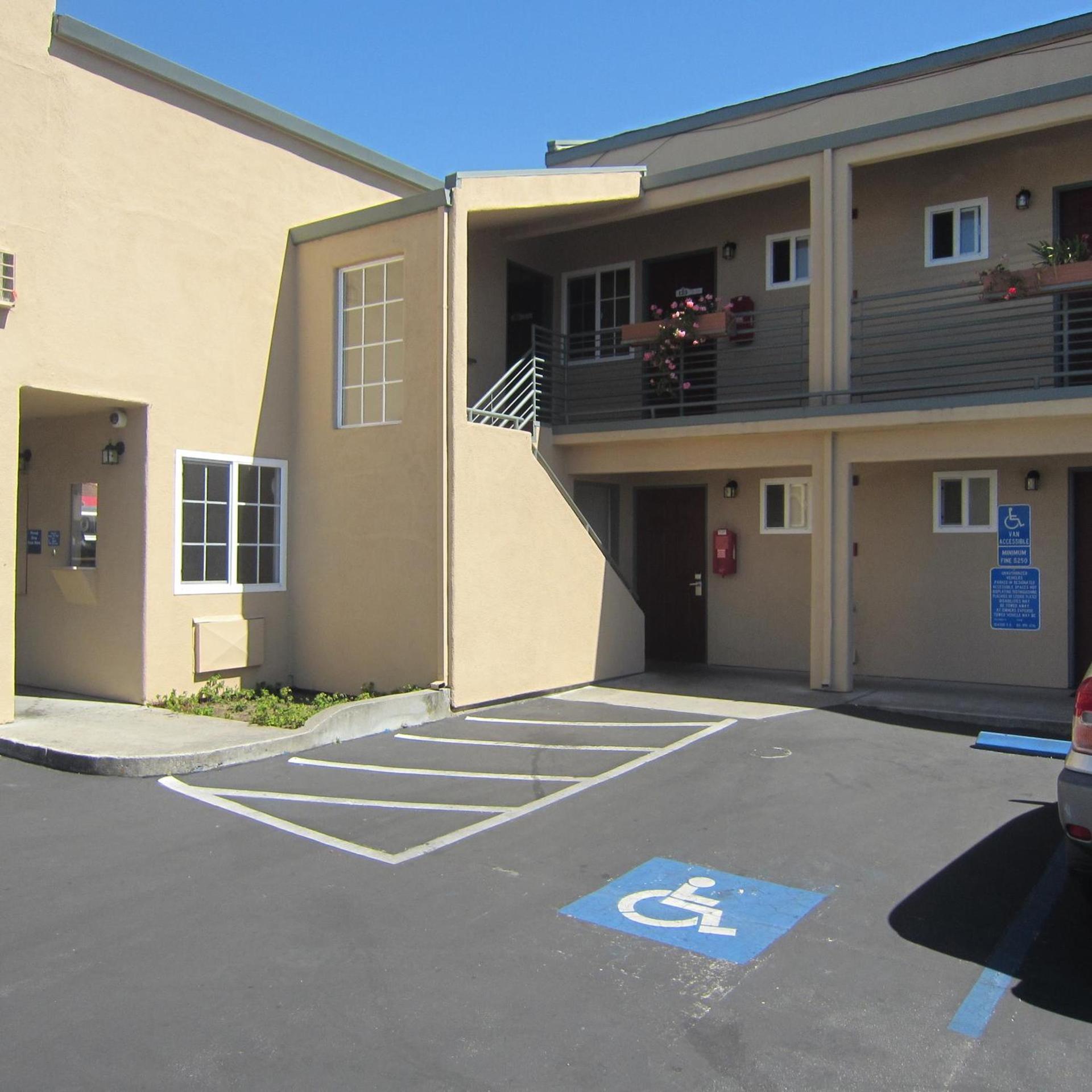 Pacific Best Inn photo 5