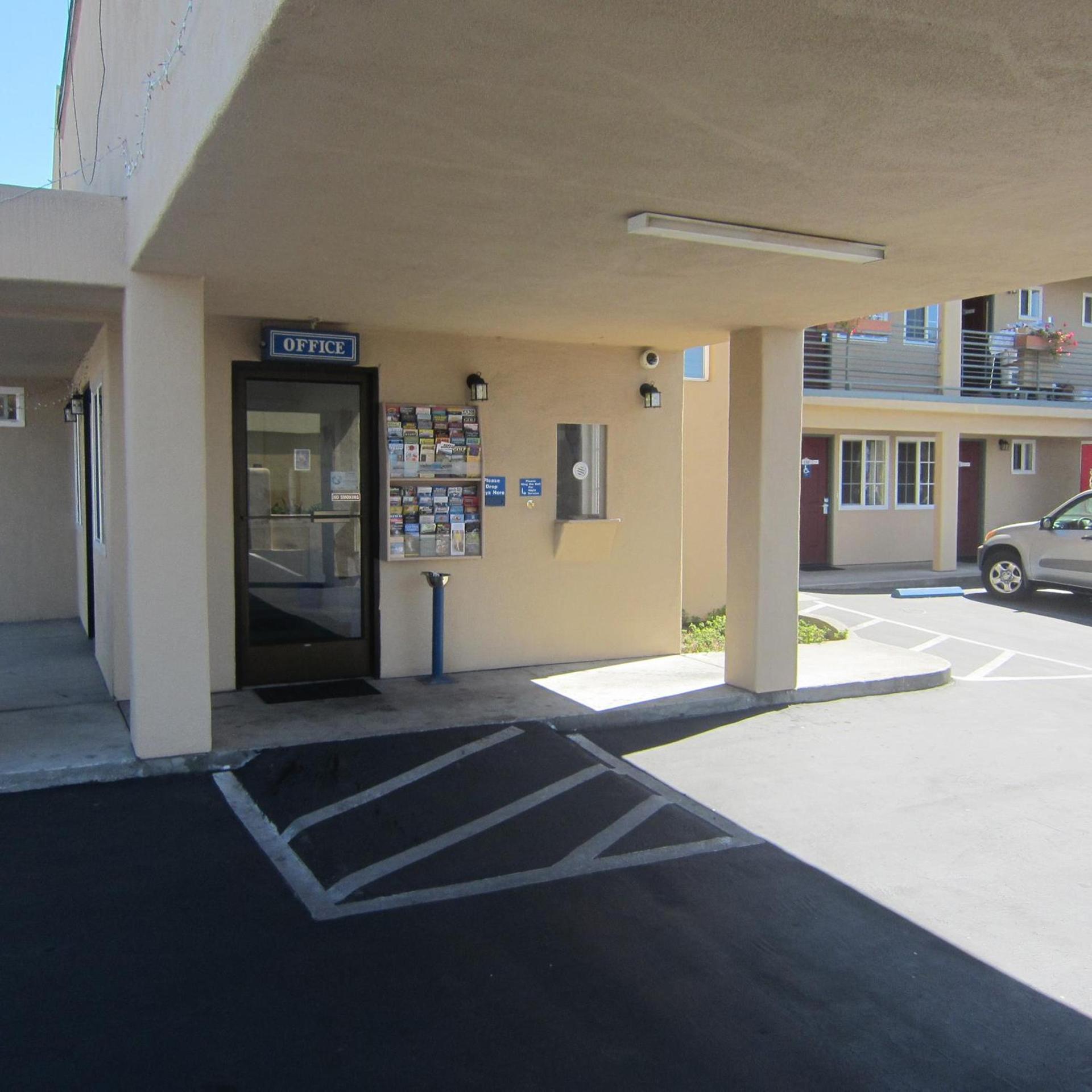 Pacific Best Inn photo 6