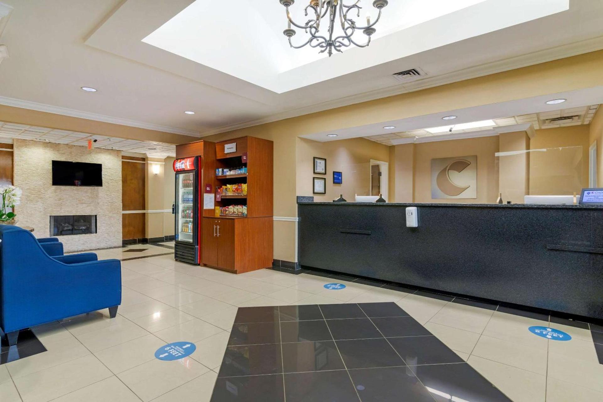 Comfort Suites Savannah North photo 4