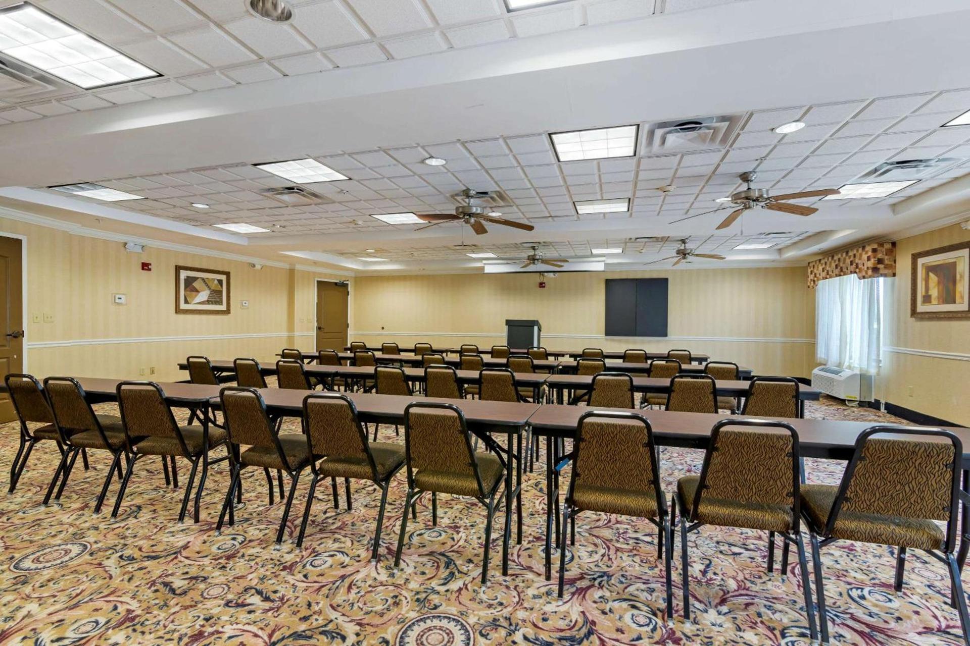 Comfort Suites Savannah North photo 26