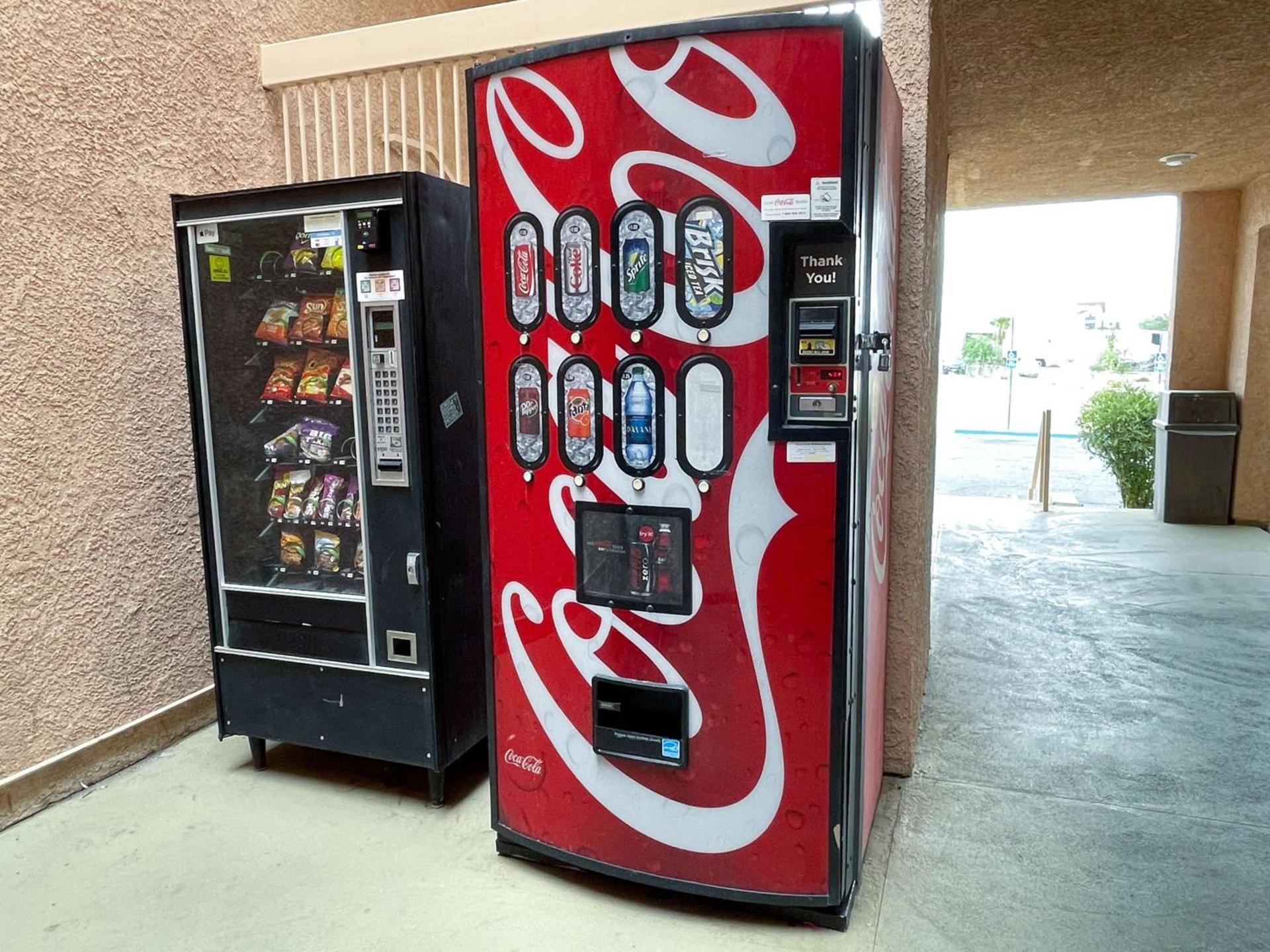 Motel 6 Barstow, CA - Mojave Desert Stop - I-15 photo 9