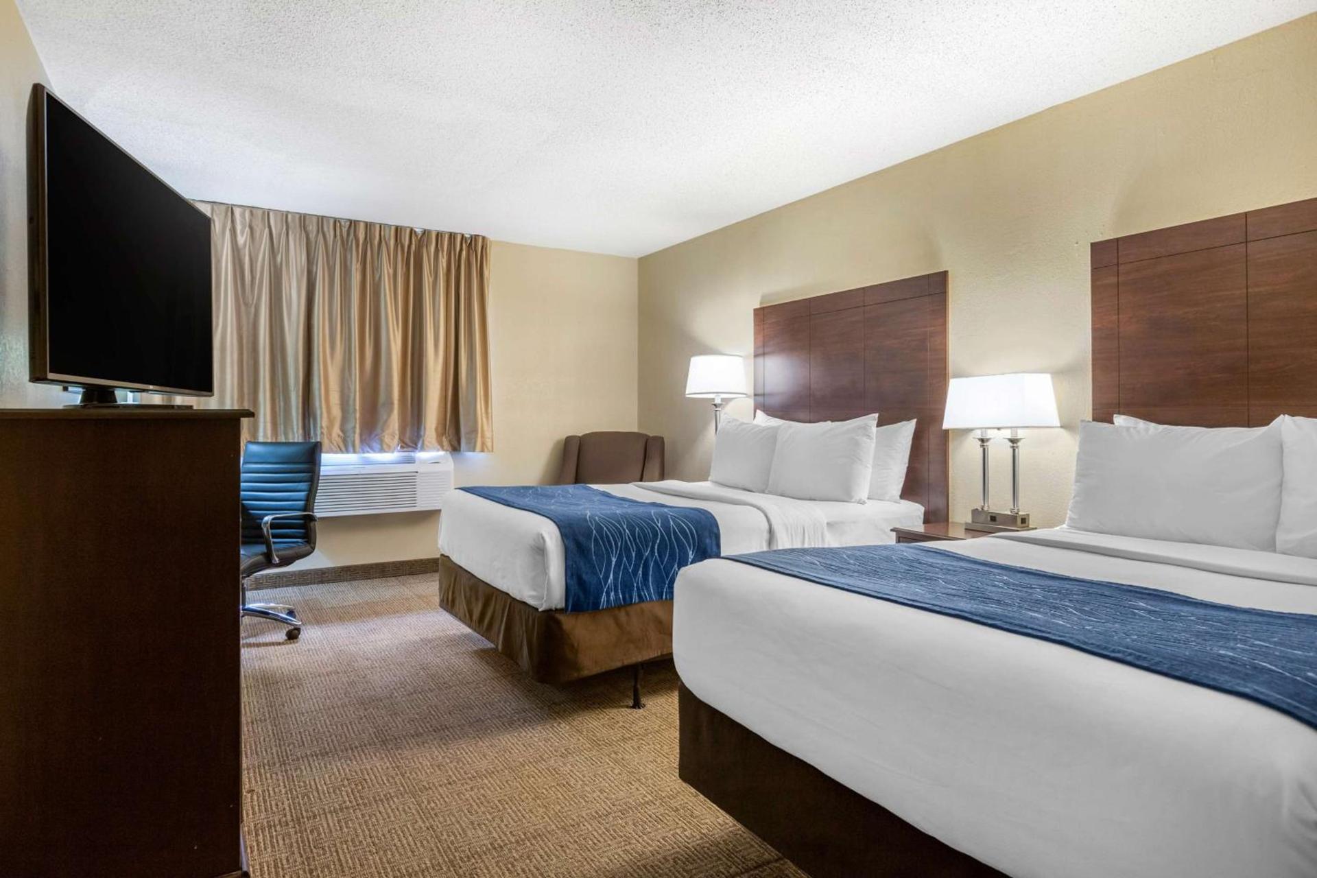 Comfort Inn Grand Rapids Airport photo 16