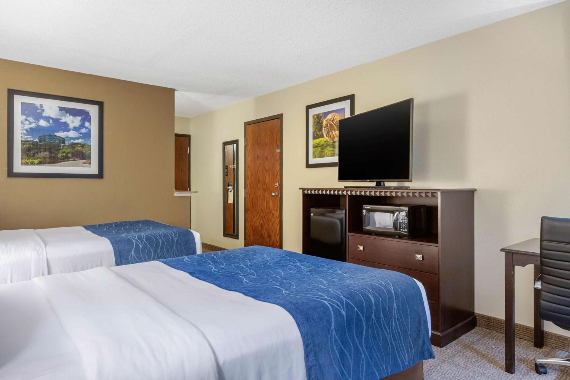 Comfort Inn Grand Rapids Airport photo 19