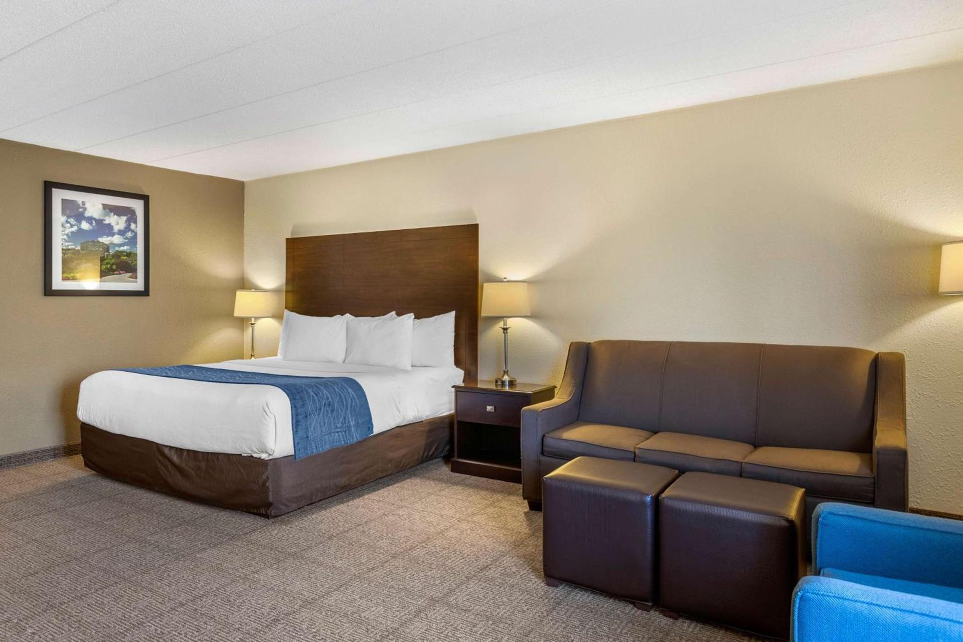 Comfort Inn Grand Rapids Airport photo 29